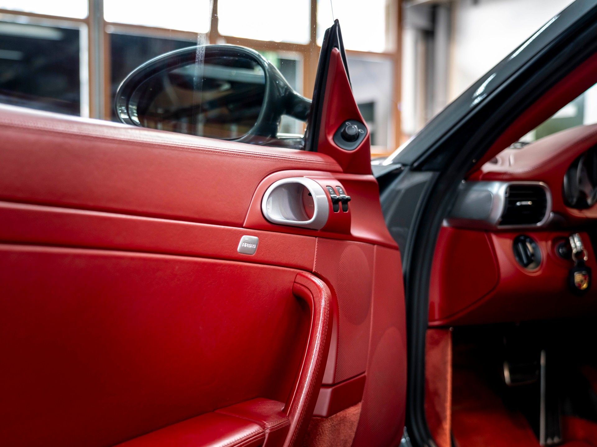 PORSCHE 911 Carrera 4S PDK-image-30
