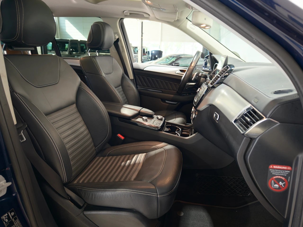 MERCEDES-BENZ GLS 350 d V6 CH FAHRZEUG-image-8