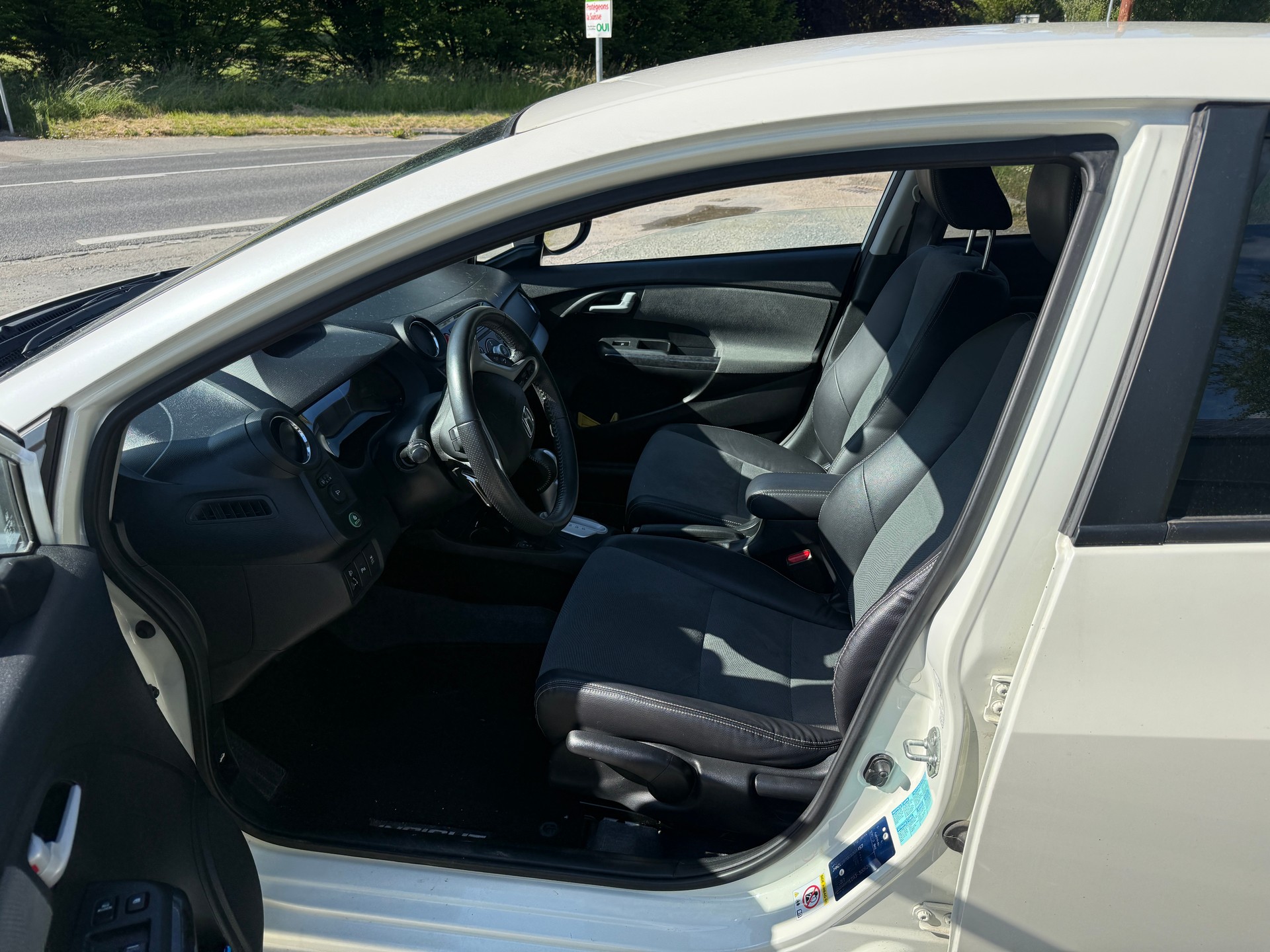 HONDA Insight 1.3i Hybrid Executive CVT-image-10