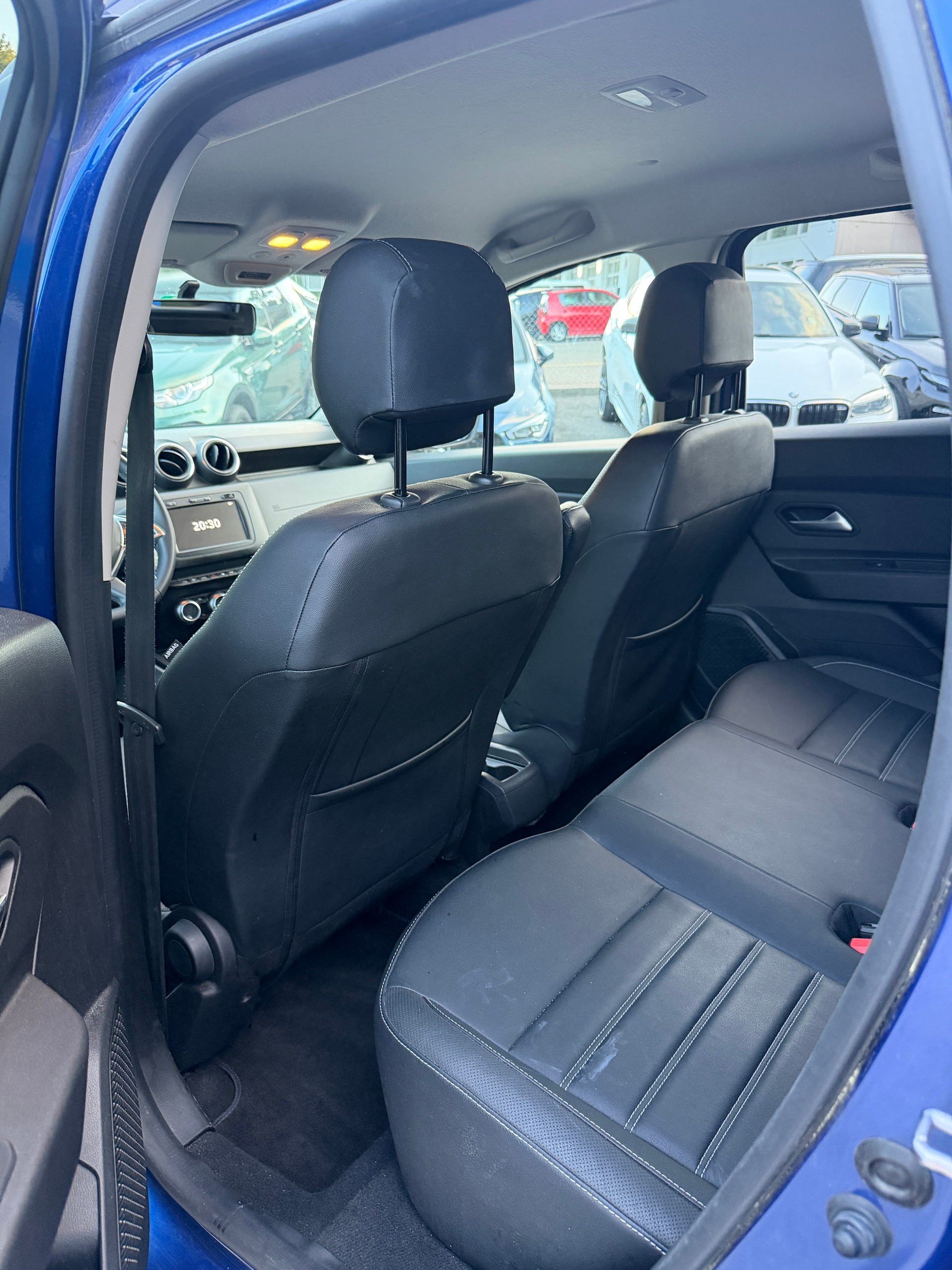 DACIA Duster TCe 150 Celebration 4x4-image-8