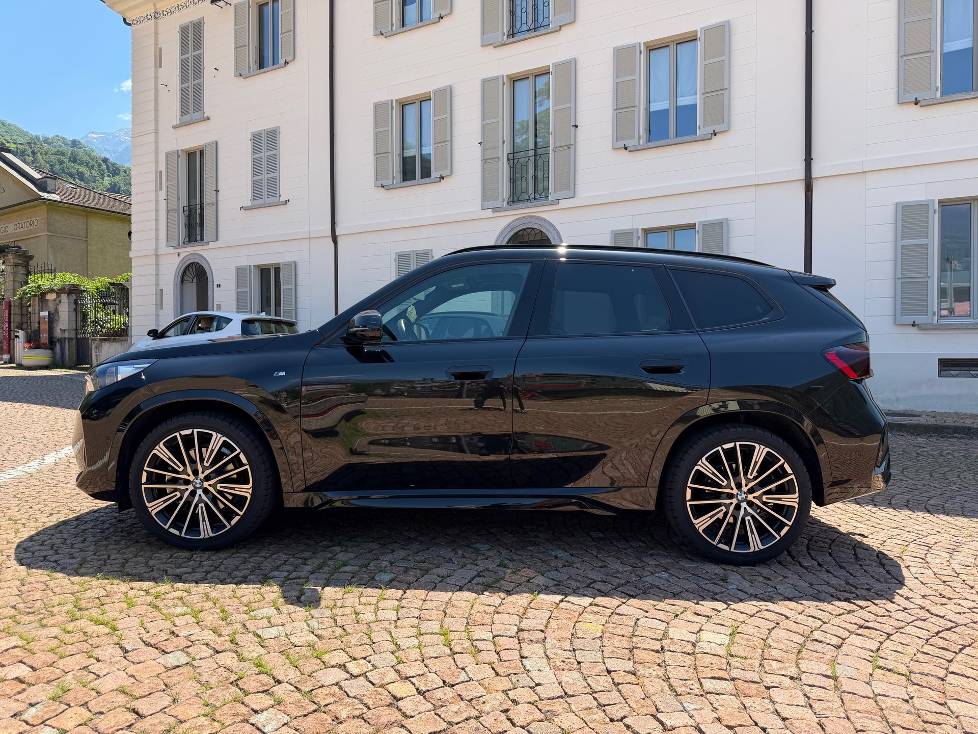 BMW X1 xDrive 23i 48V M Sport-image-5