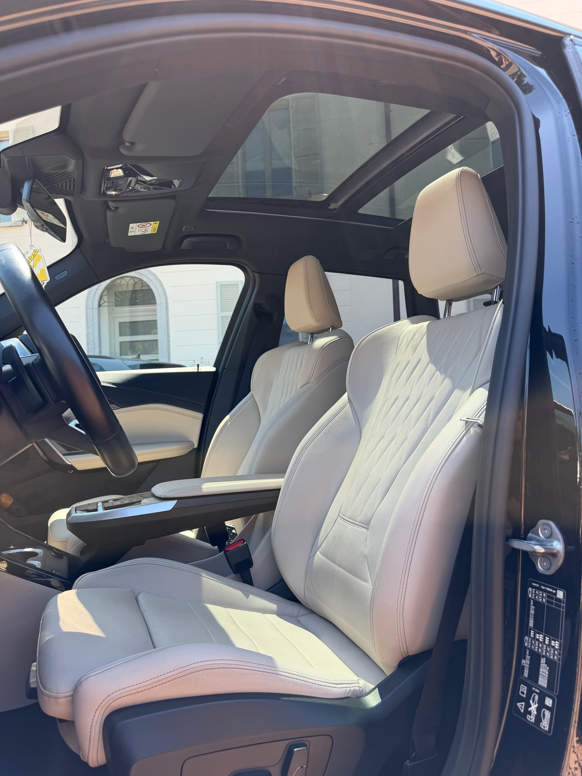 BMW X1 xDrive 23i 48V M Sport-image-8