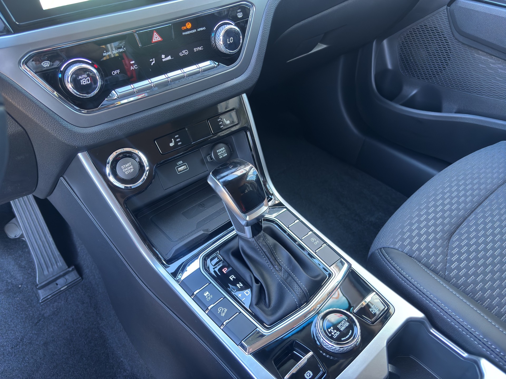 KGM-SsangYong Korando 1.5 T-Gdi Steel 4WD Automat-image-15