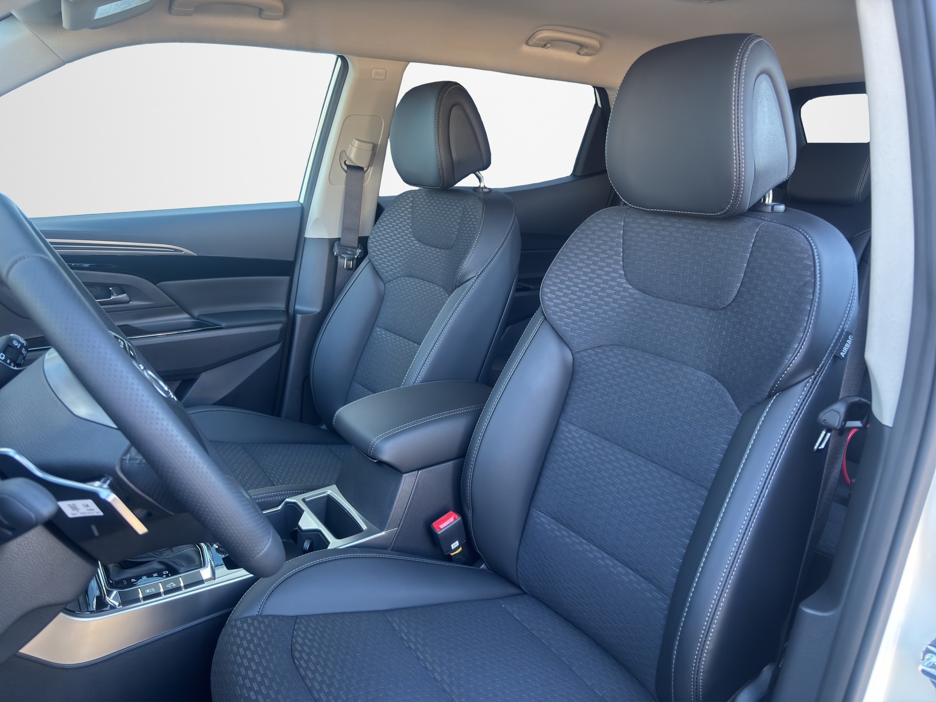 KGM-SsangYong Korando 1.5 T-Gdi Steel 4WD Automat-image-5