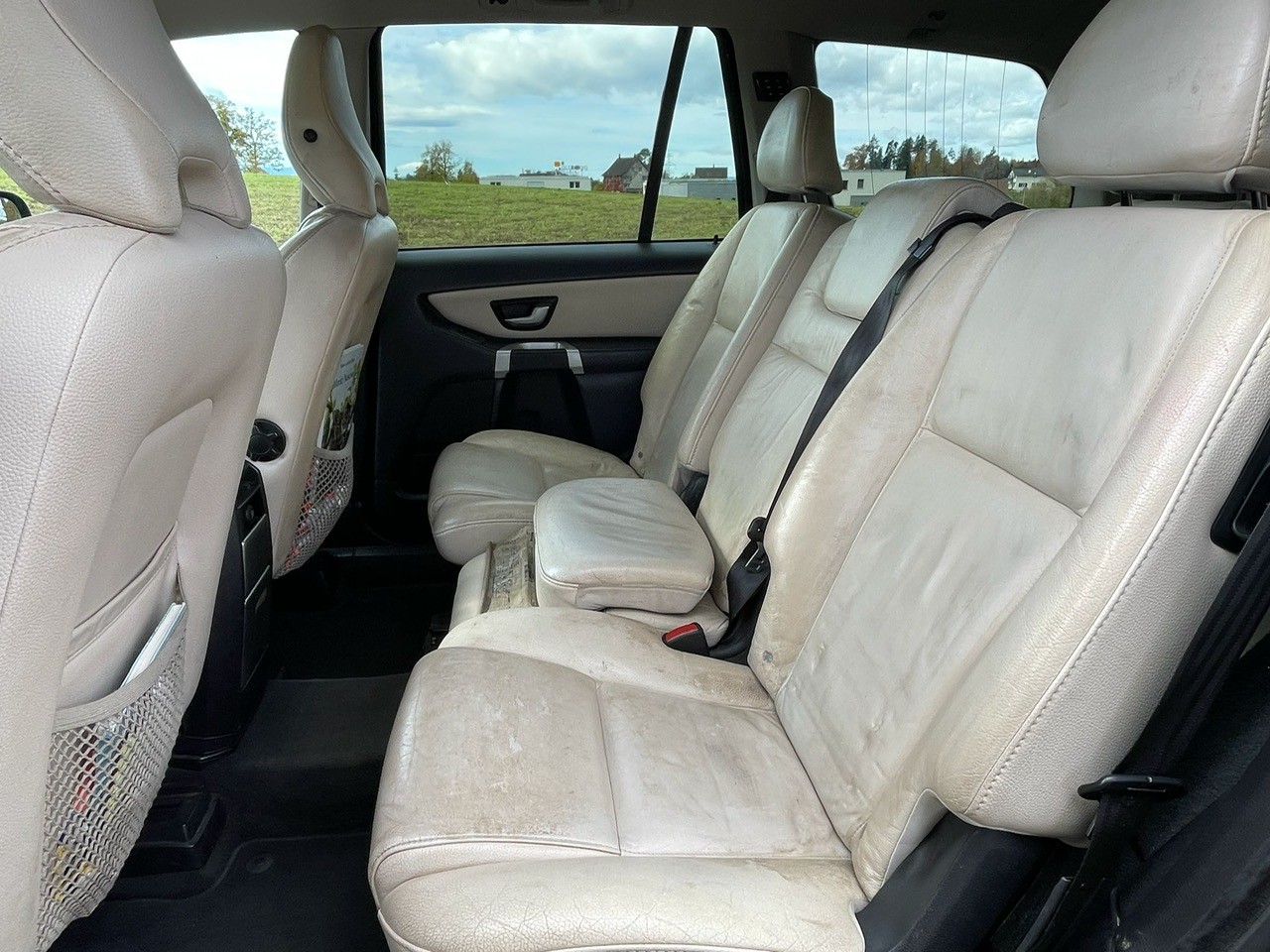 VOLVO XC90 2.4 D5 AWD Momentum Geartronic-image-8