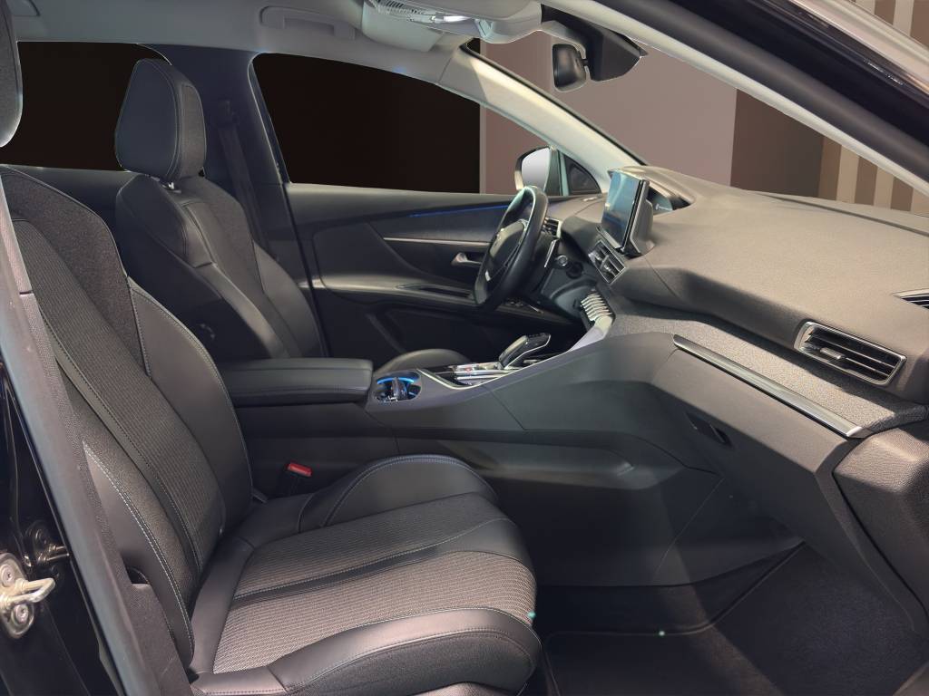 PEUGEOT 3008 1.2 PureTech Allure Pack EAT8-image-5