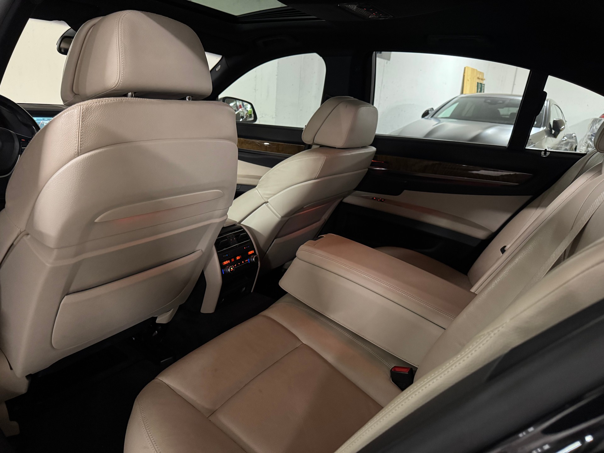 BMW 730d CH-Fahrzeug-image-15