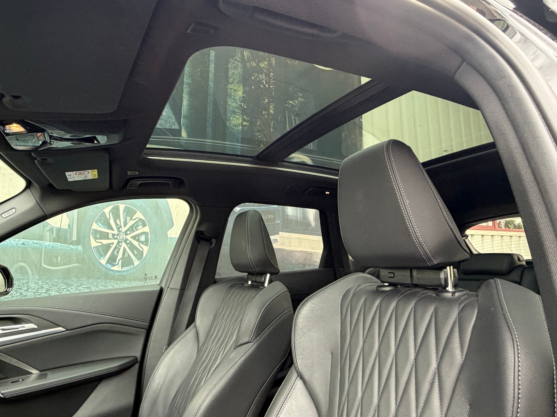 BMW X1 xDrive 23i 48V M Sport Pro-image-10