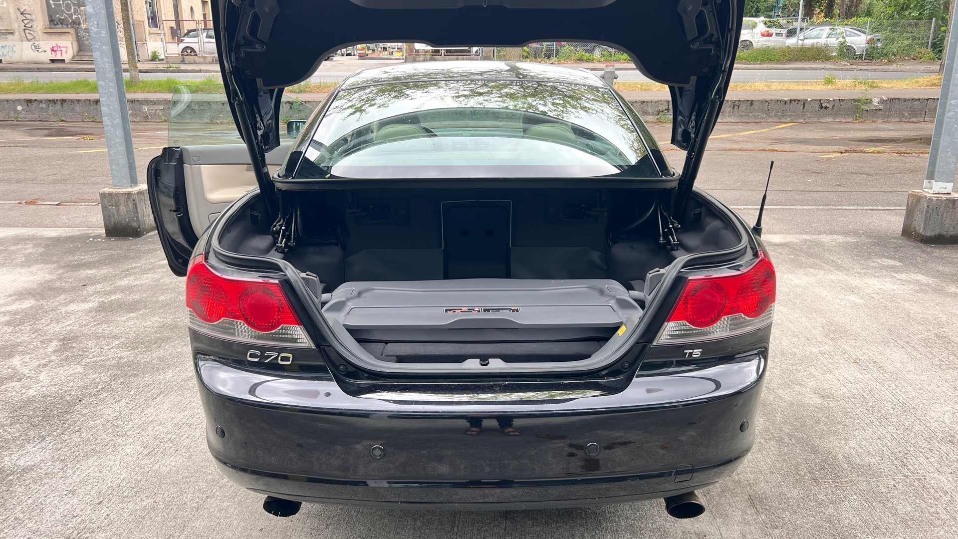VOLVO C70 T5 Summum-image-8