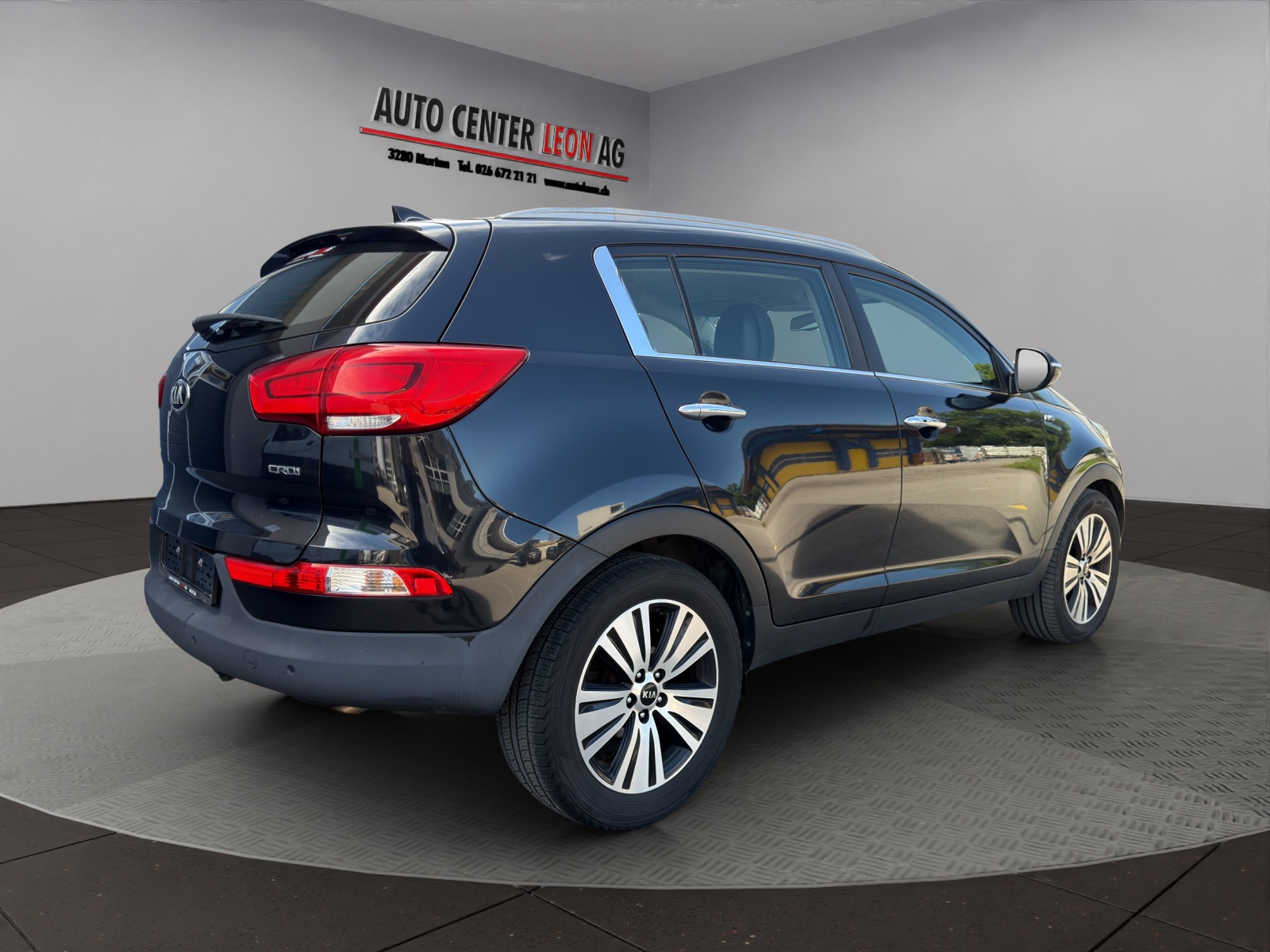KIA Sportage 2.0 CRDi Trend 4WD Automatic-image-5