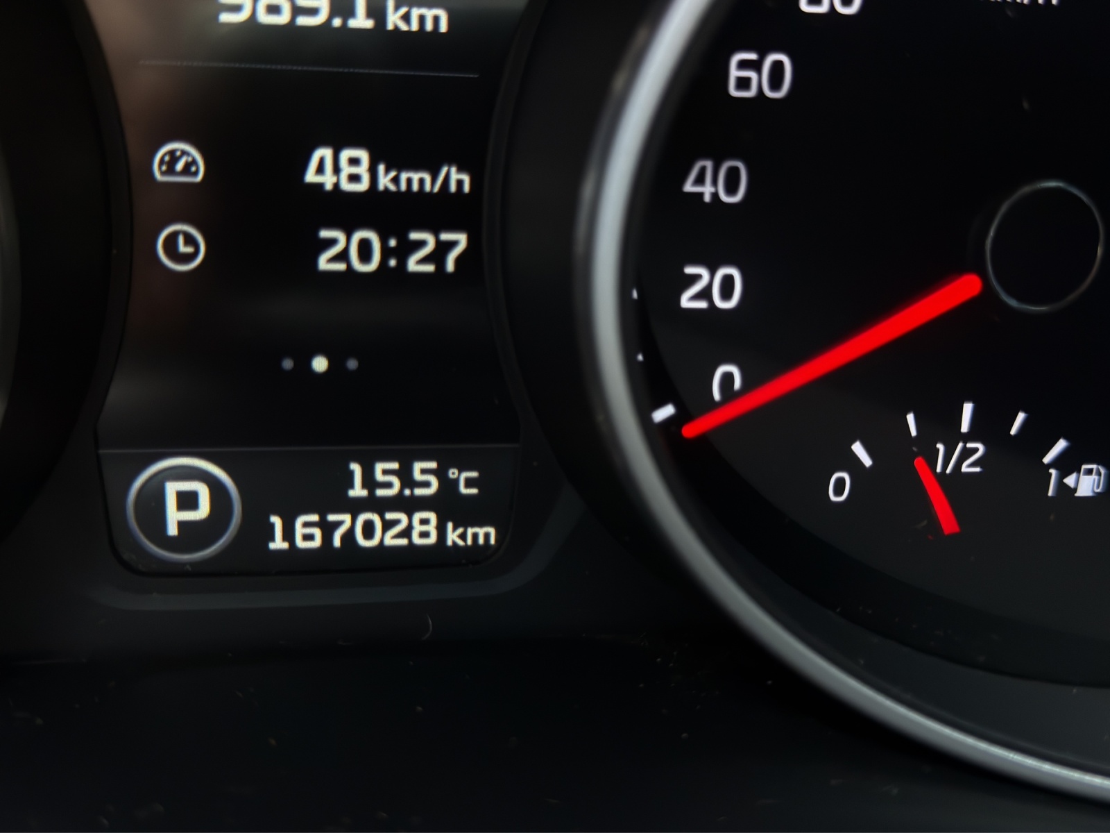 KIA Sportage 2.0 CRDi Trend 4WD Automatic-image-10