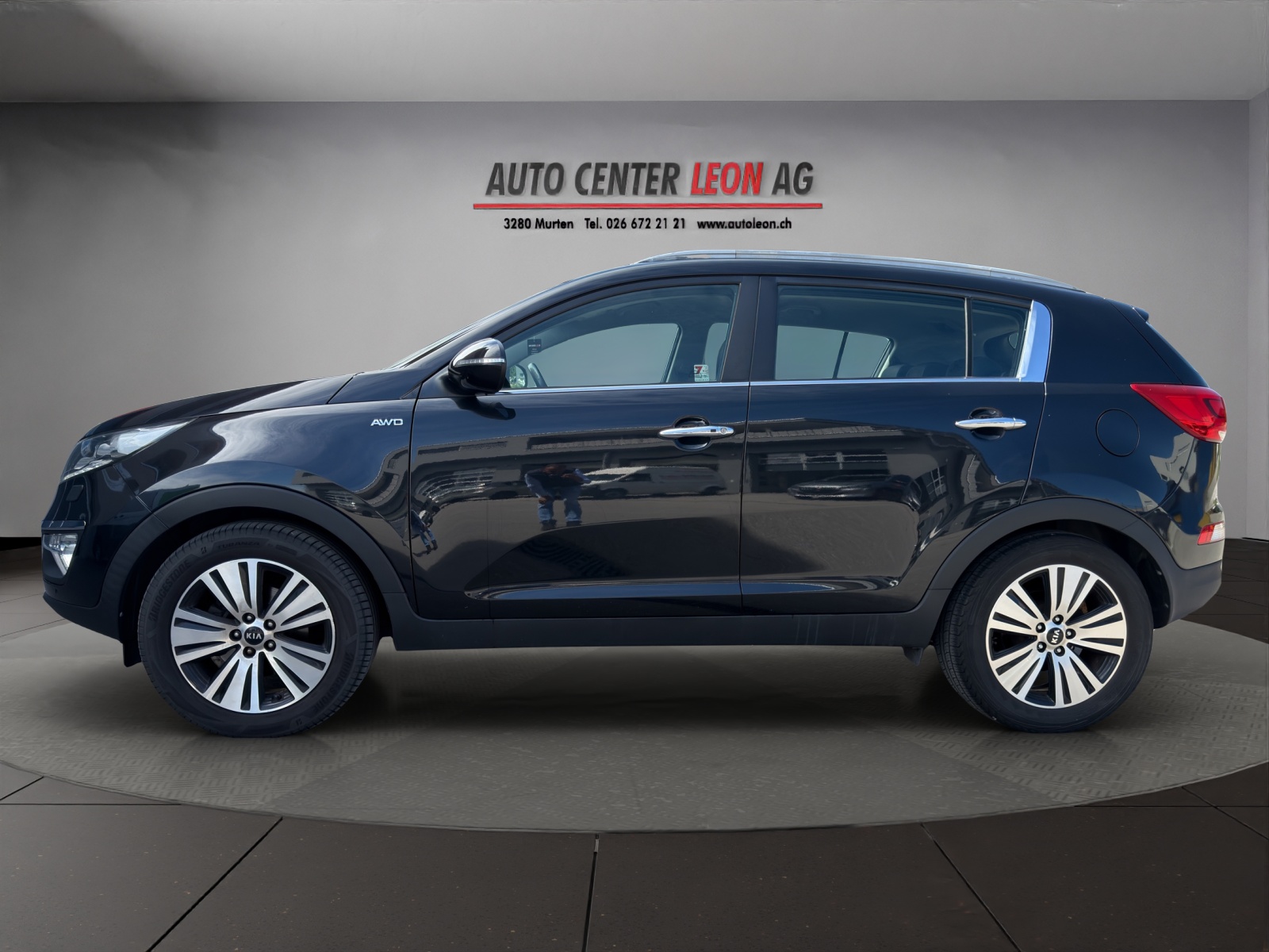 KIA Sportage 2.0 CRDi Trend 4WD Automatic-showroom-element-2