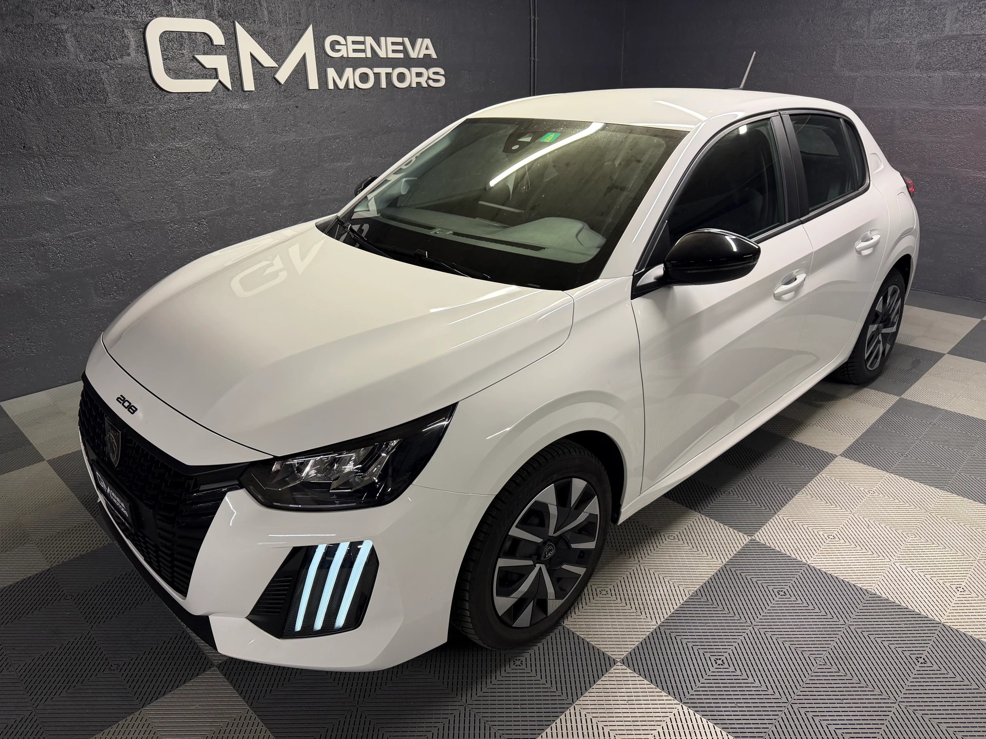 PEUGEOT 208 1.2 Active