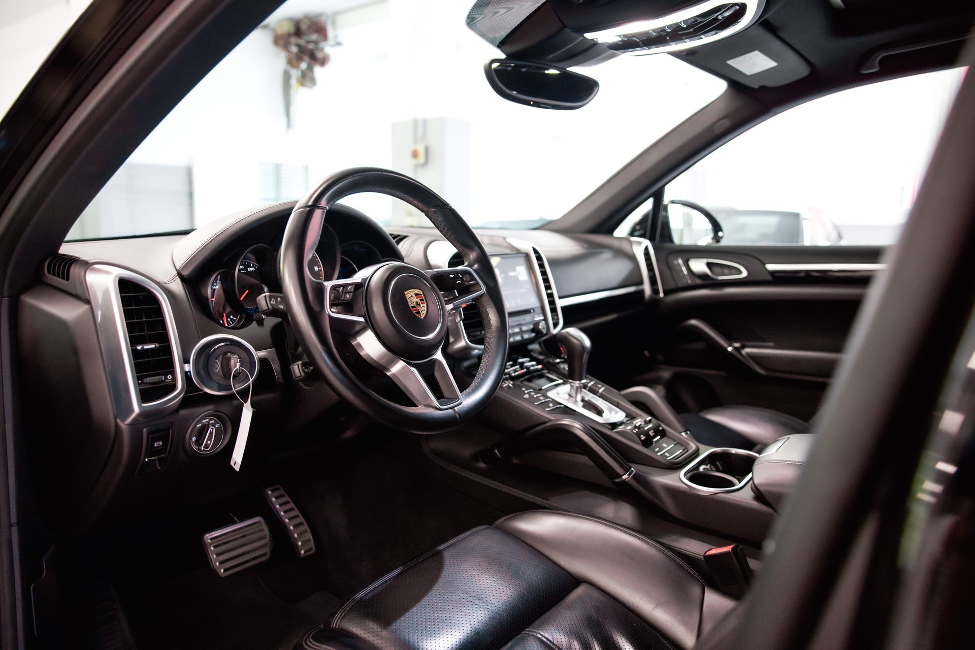 PORSCHE Cayenne S Diesel-image-17
