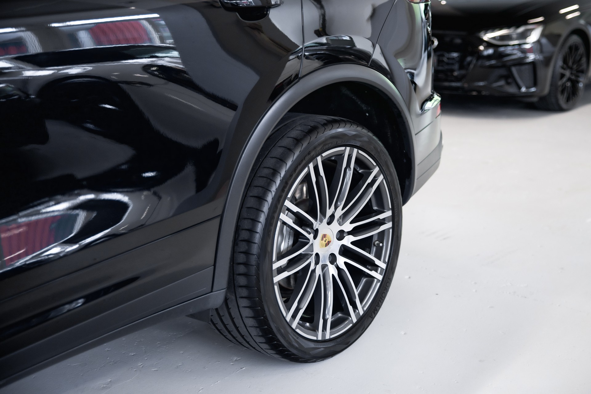 PORSCHE Cayenne S Diesel-image-13