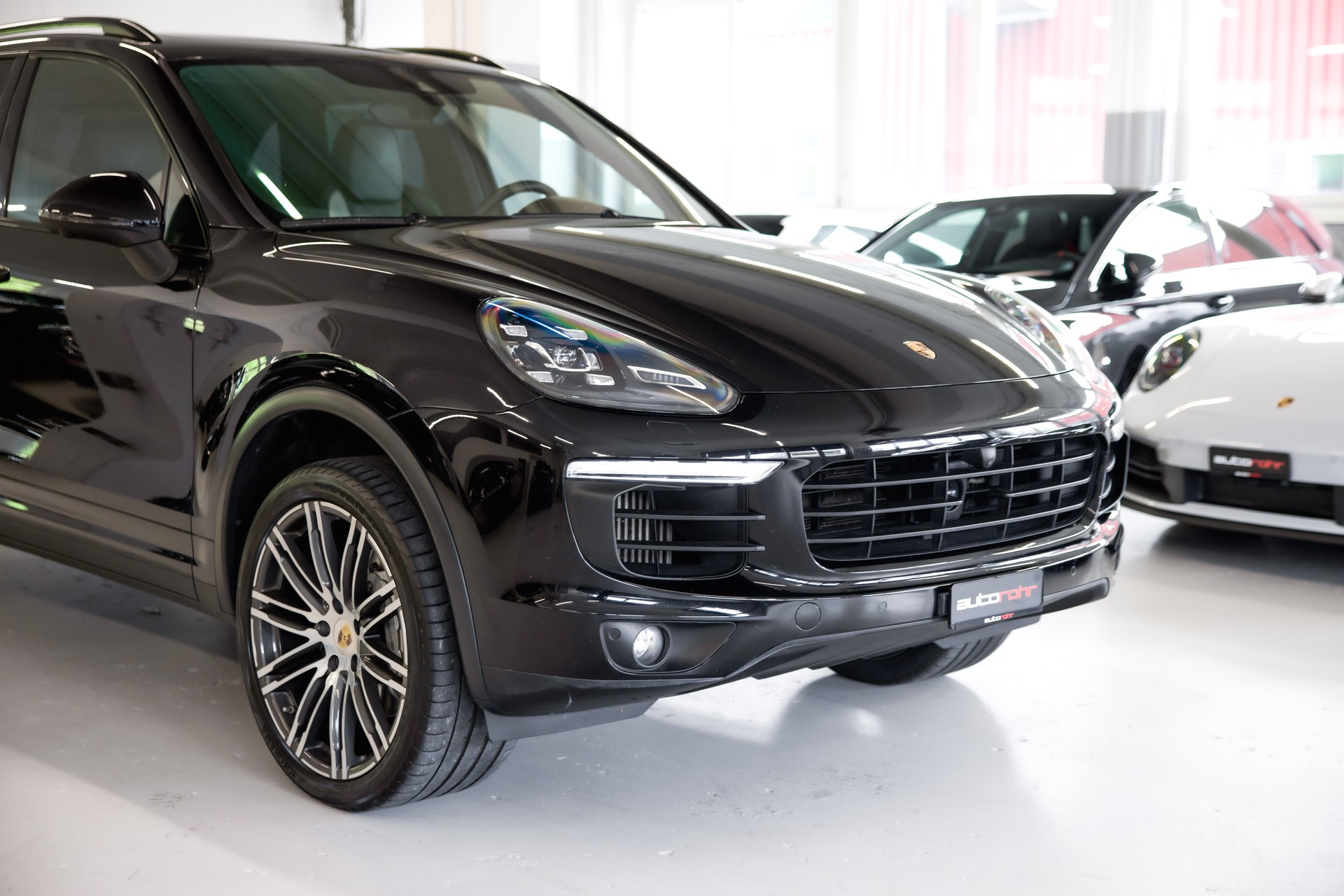 PORSCHE Cayenne S Diesel-image-15