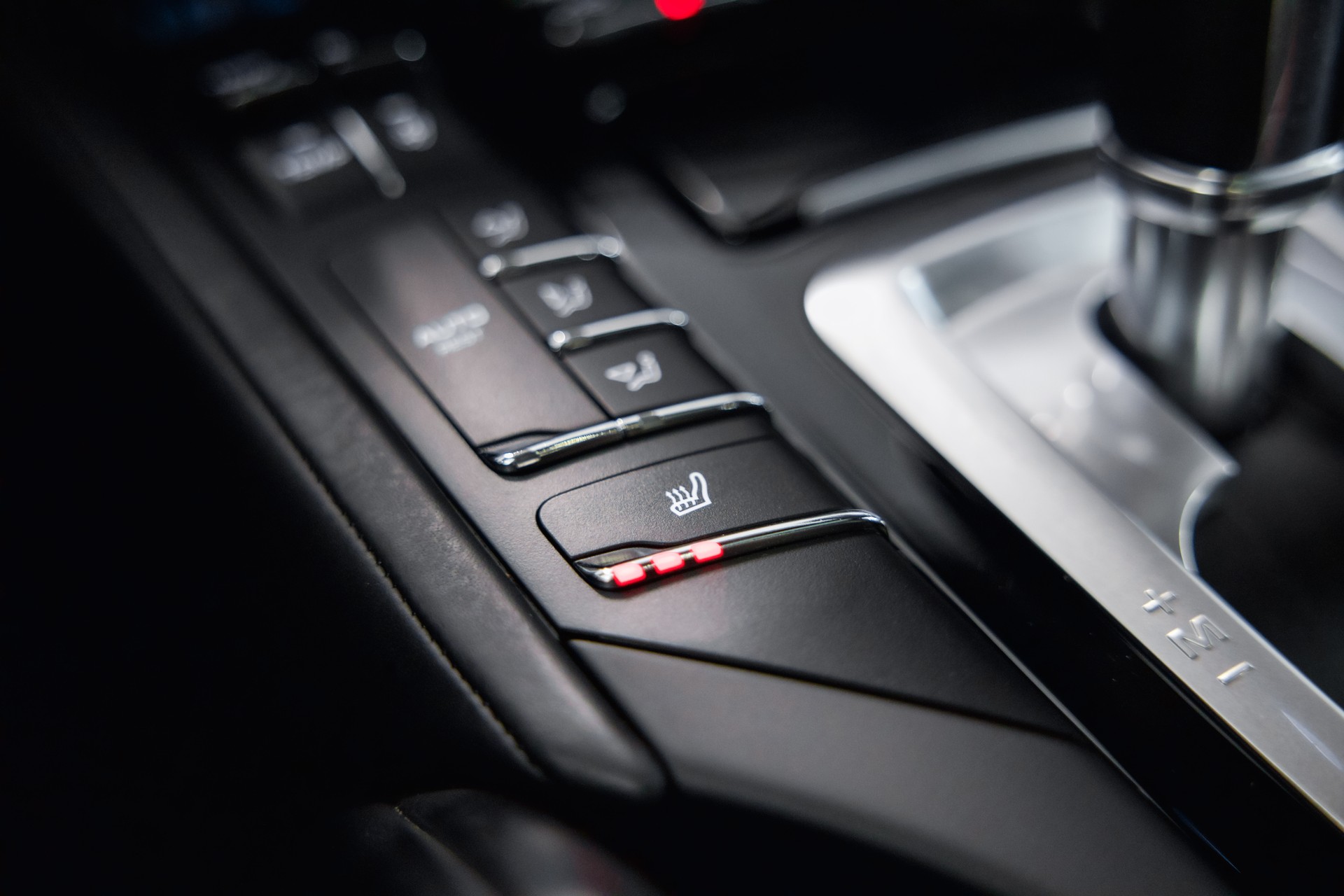 PORSCHE Cayenne S Diesel-image-26