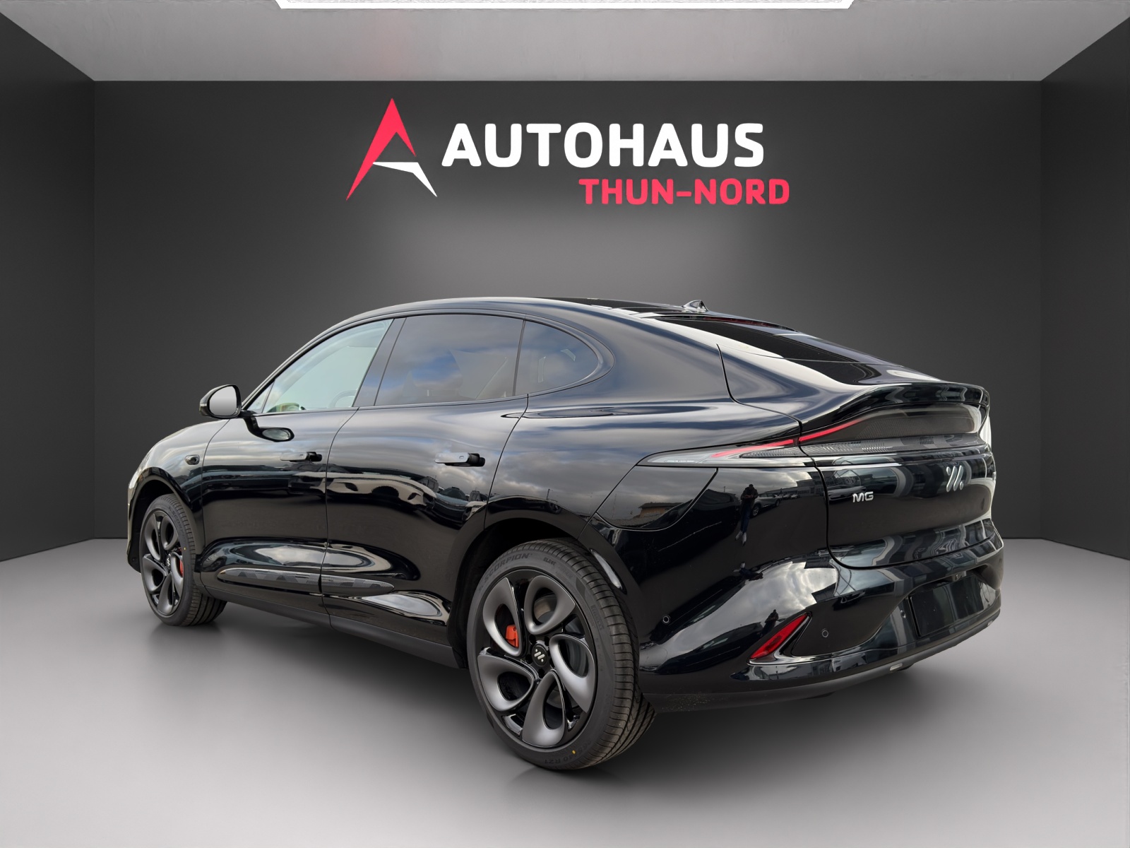 MG IM6 100 kWh Performance 21 4WD-showroom-element-2