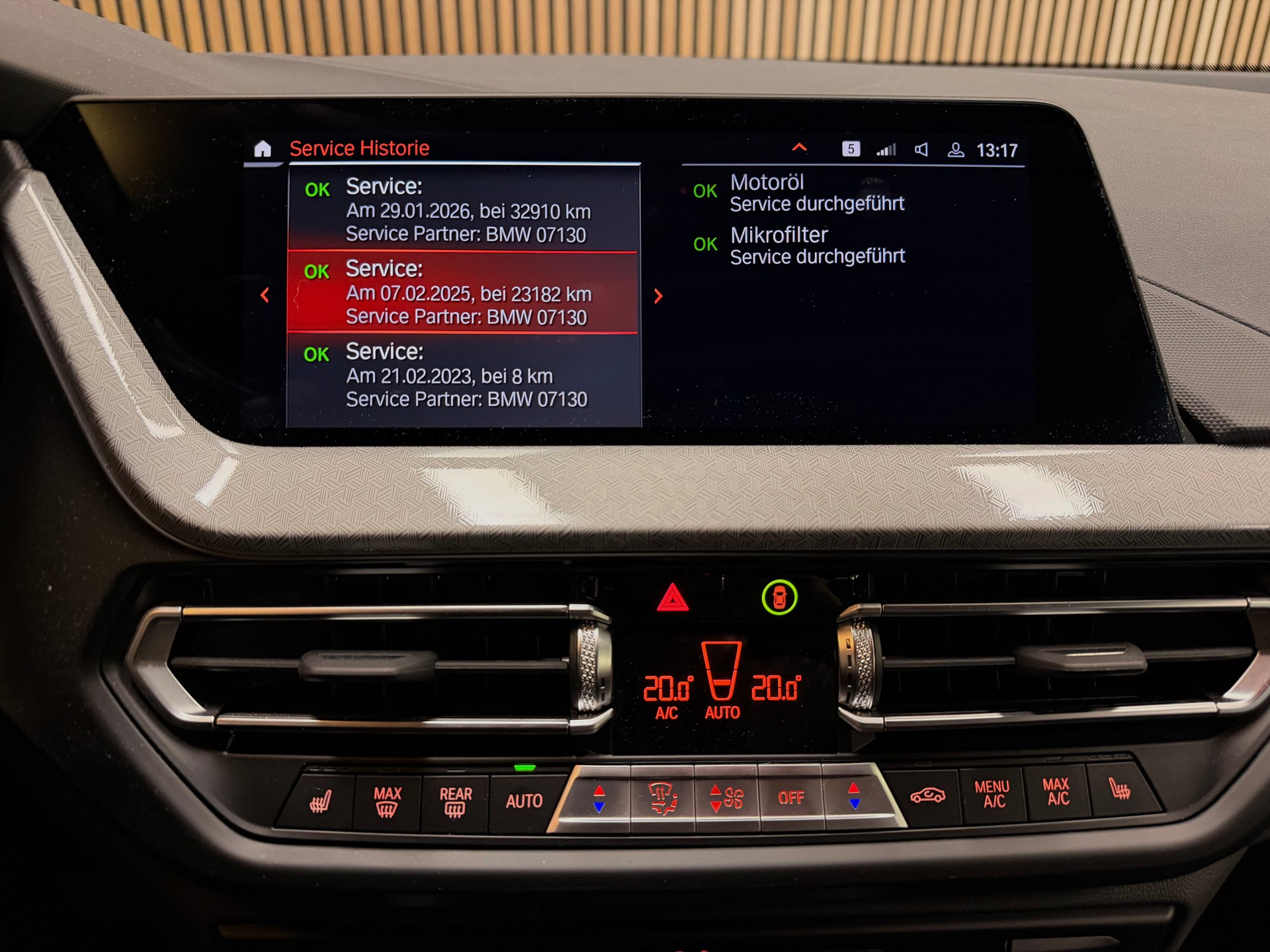 BMW 120i Steptronic | CH-Fzg. | CarVertical | Unfallfrei | Top Ausstattung-image-25