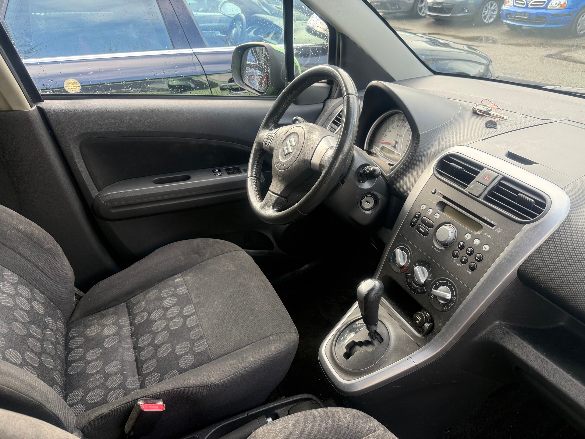 SUZUKI Splash 1.2i 16V GL Automatic-image-7