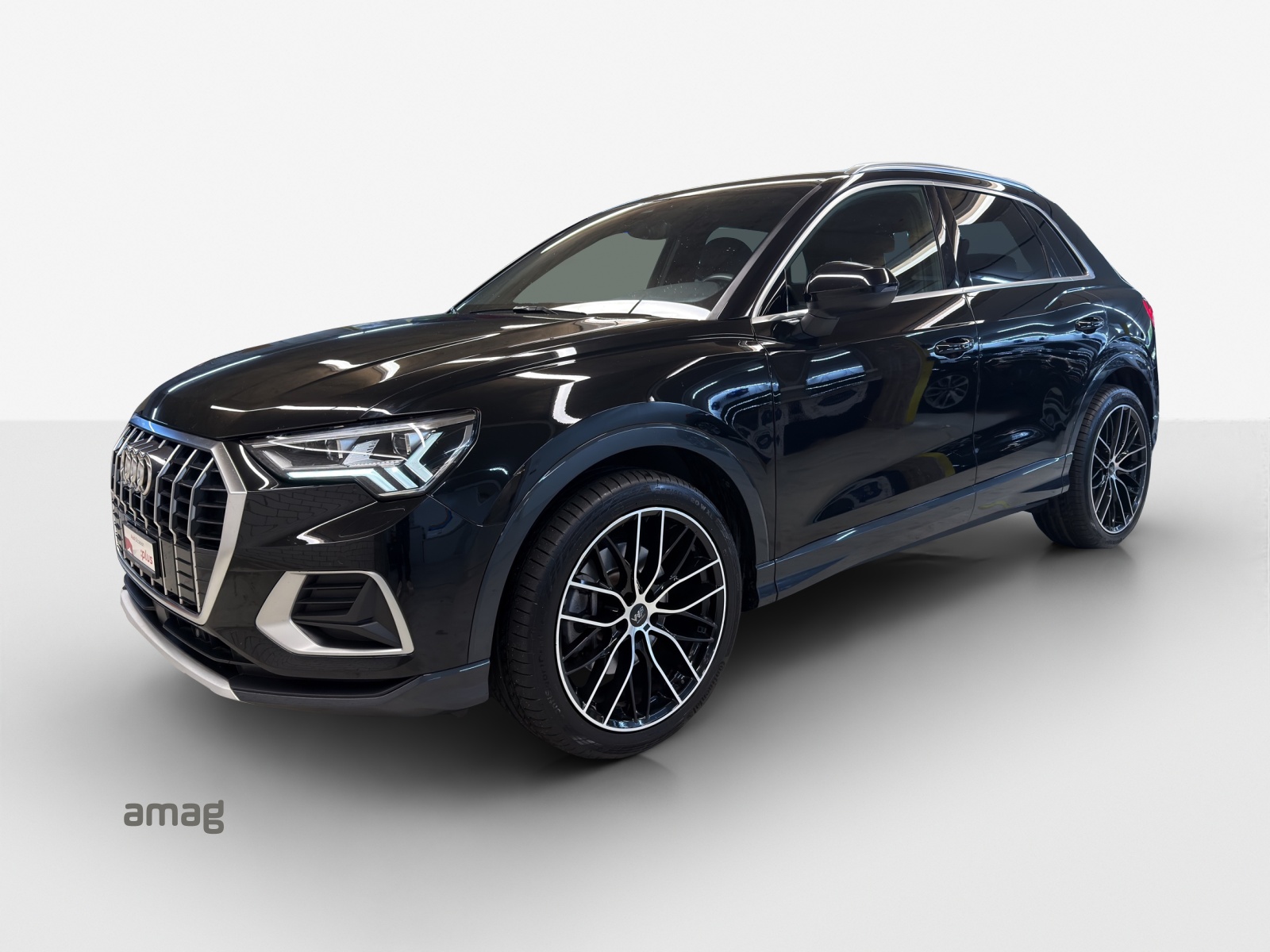 AUDI Q3 40 TFSI advanced quattro S-tronic-image-0