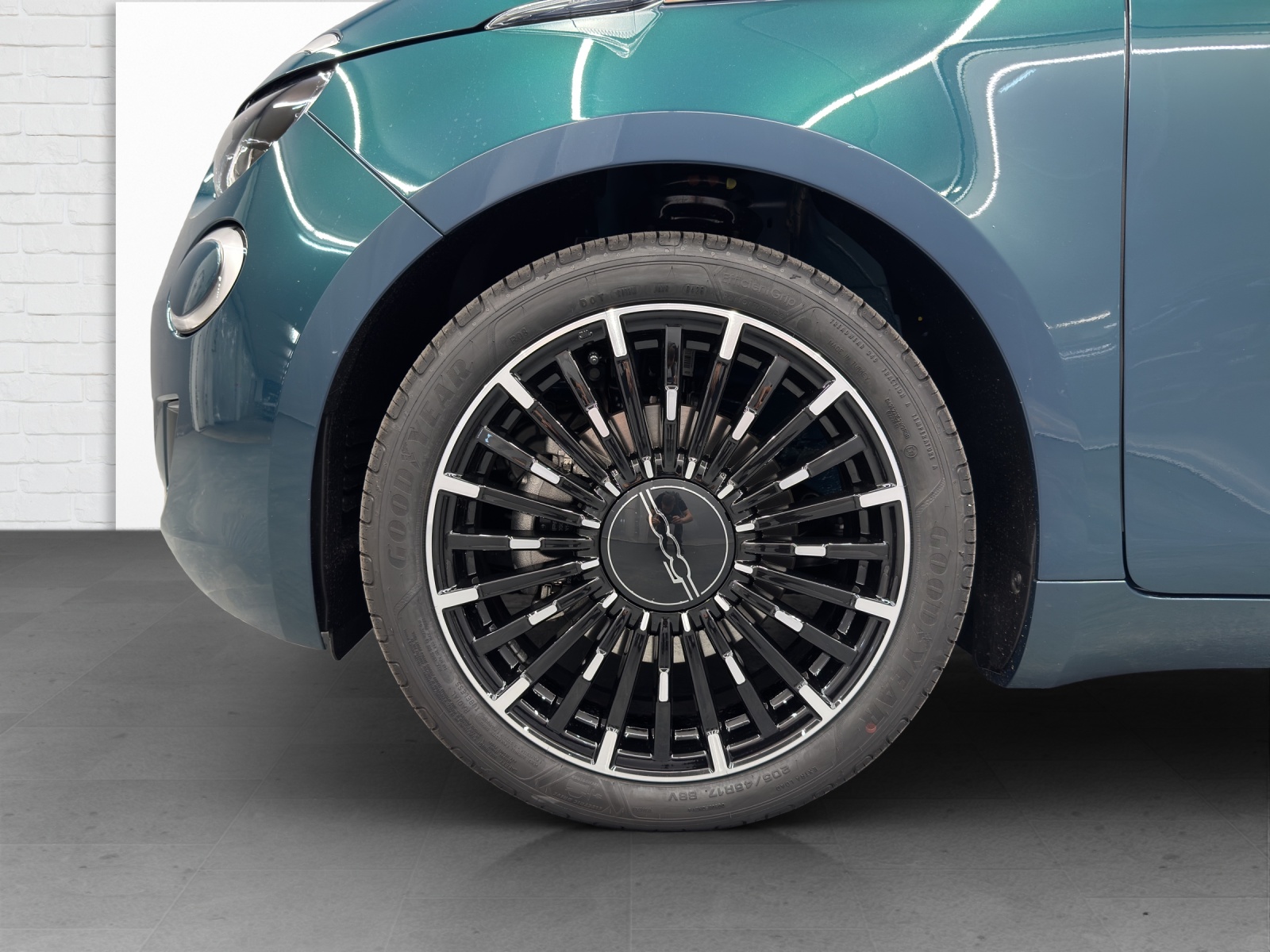 FIAT 500 Cabrio 1.0 Hybrid La Prima-image-5