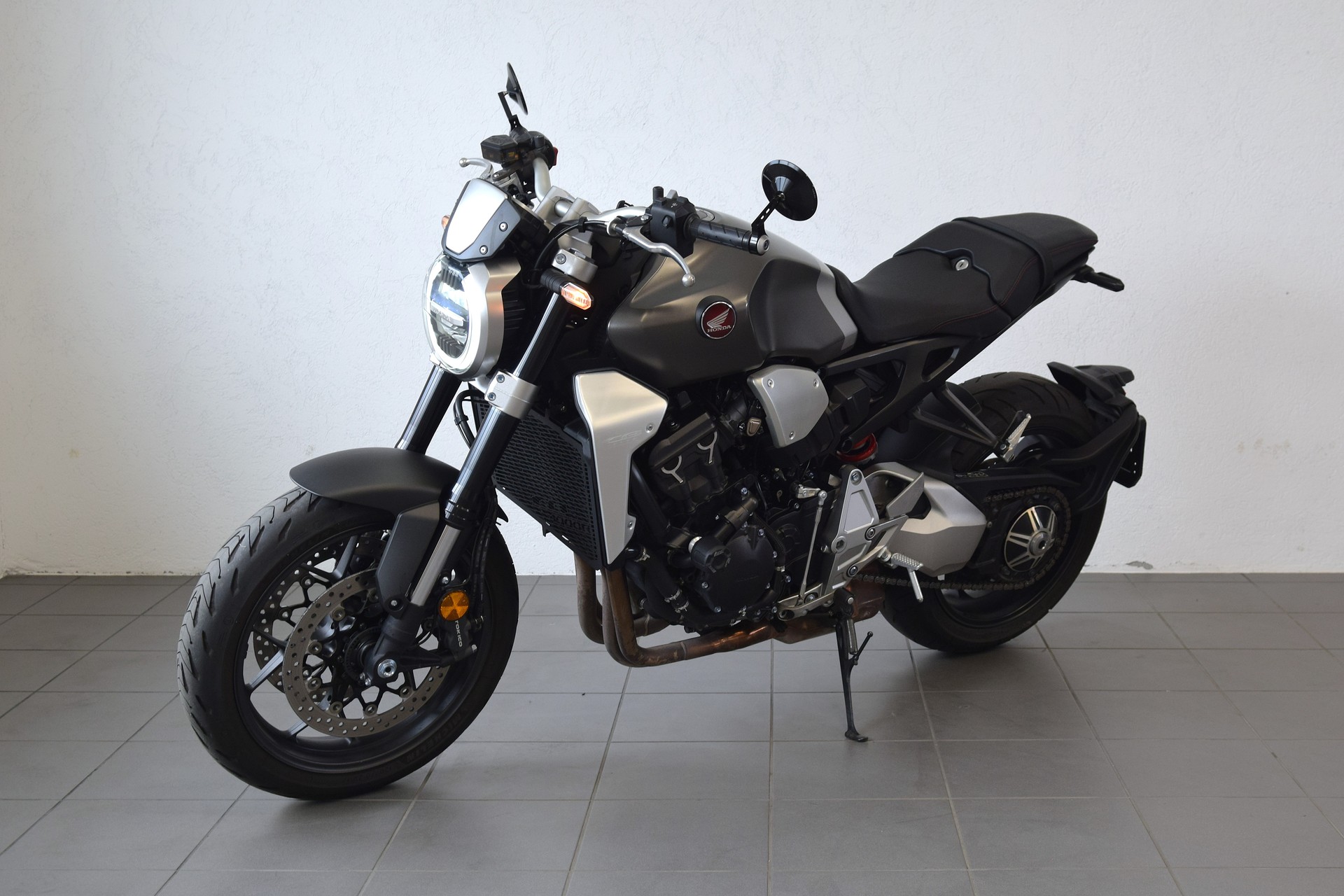 HONDA CB 1000 R ABS-image-0
