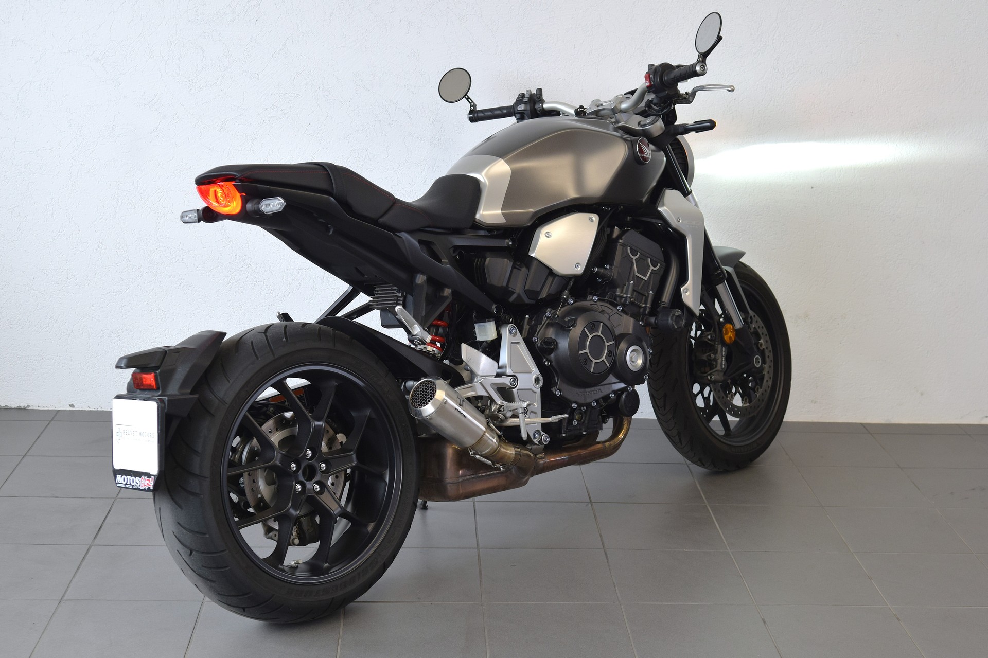 HONDA CB 1000 R ABS-image-6