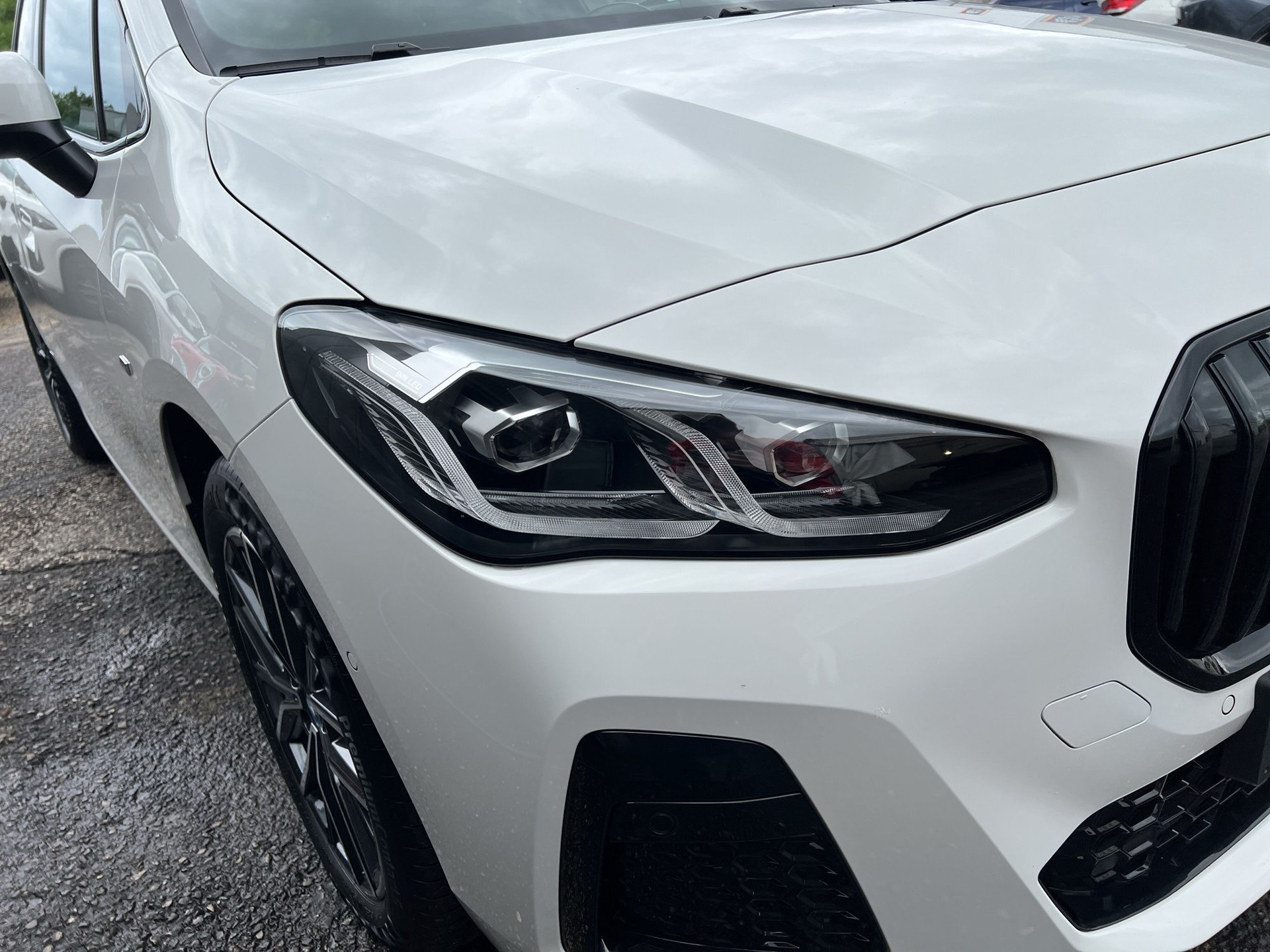 BMW 225e xDrive Active Tourer-image-17