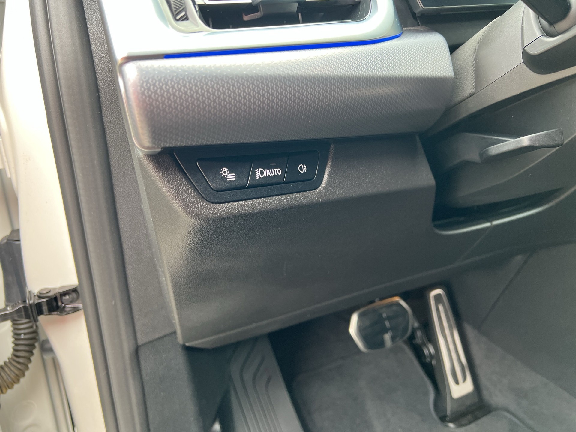 BMW 225e xDrive Active Tourer-image-19