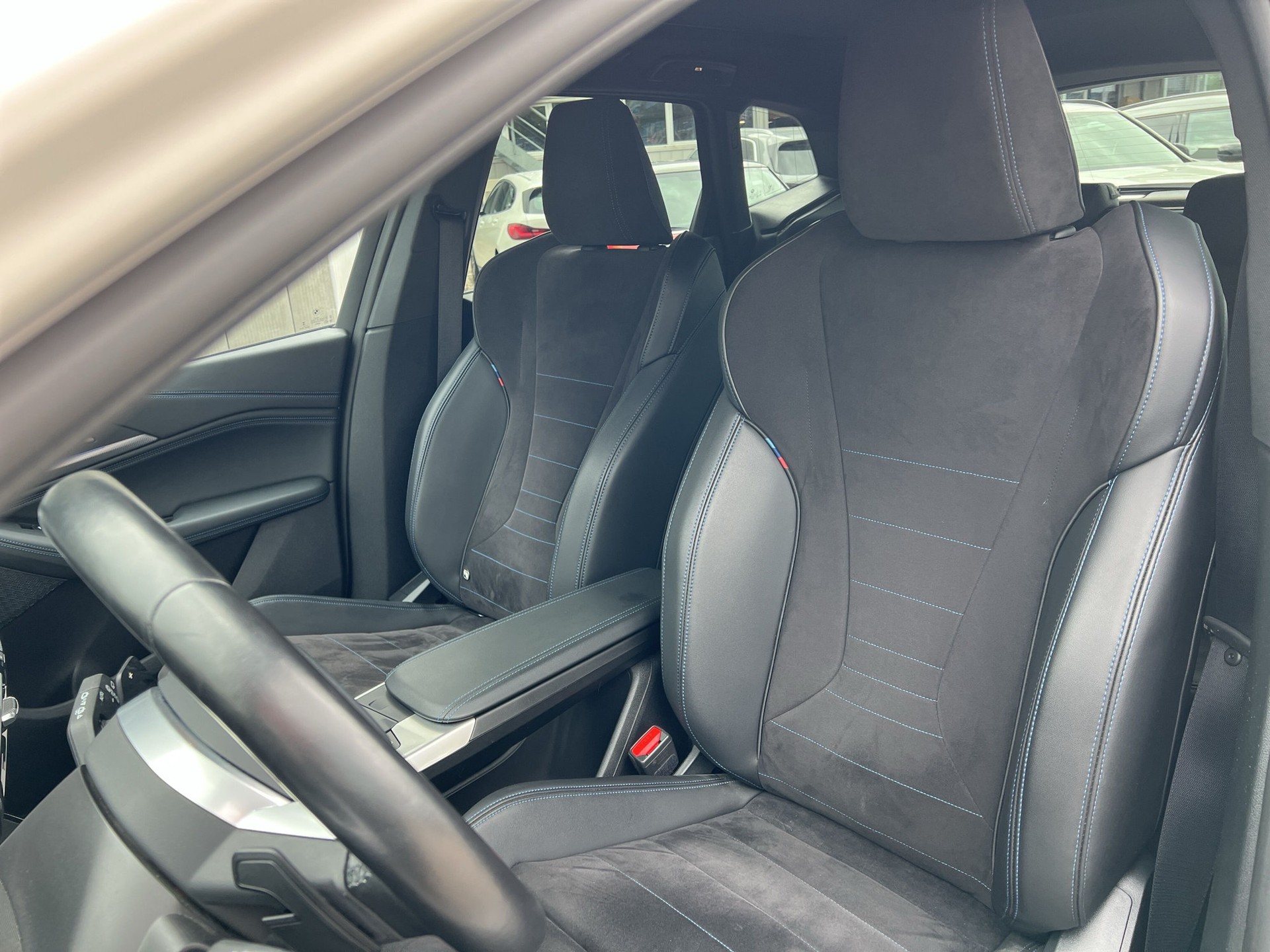 BMW 225e xDrive Active Tourer-image-9