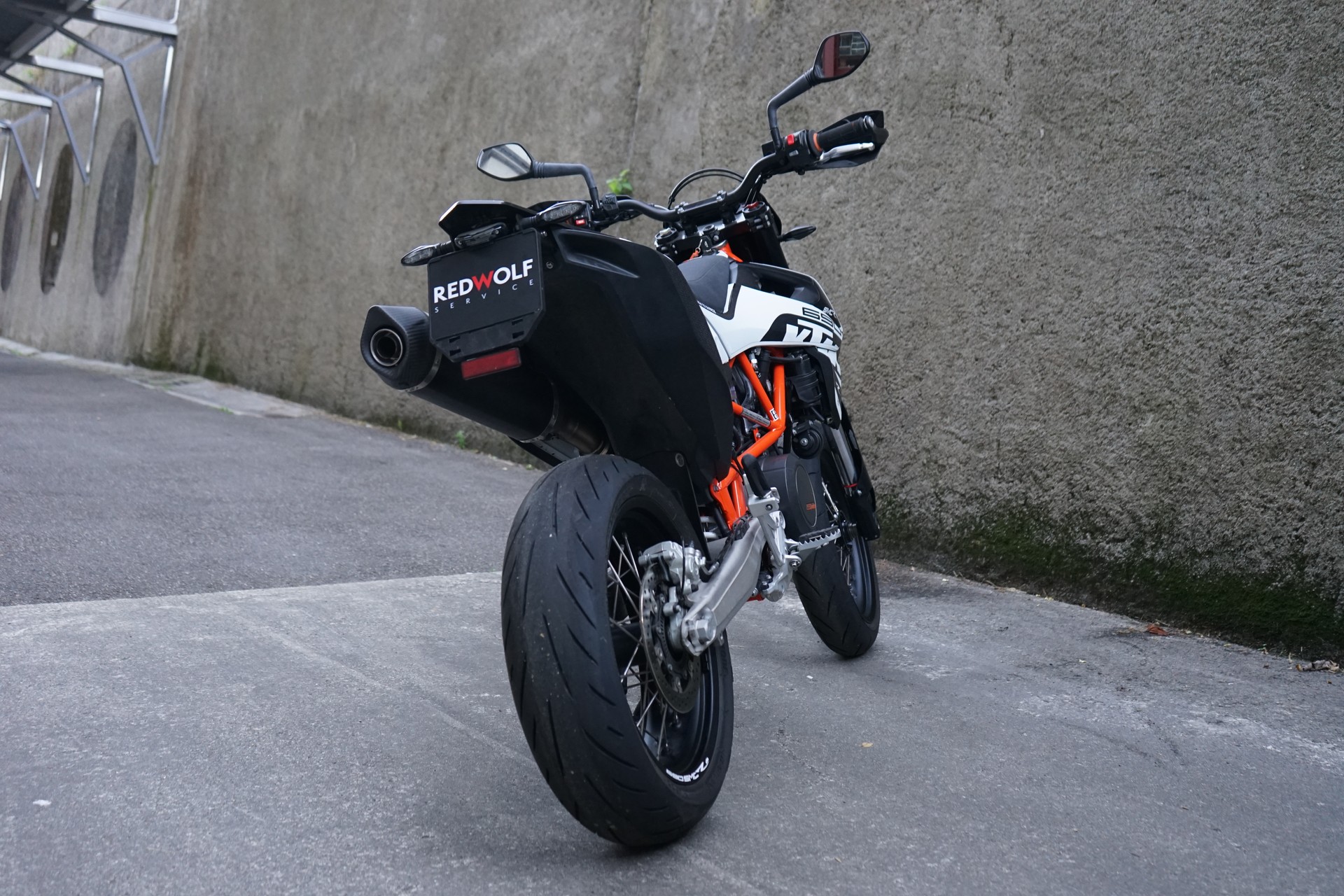 KTM 690 SMC R ABS-image-3