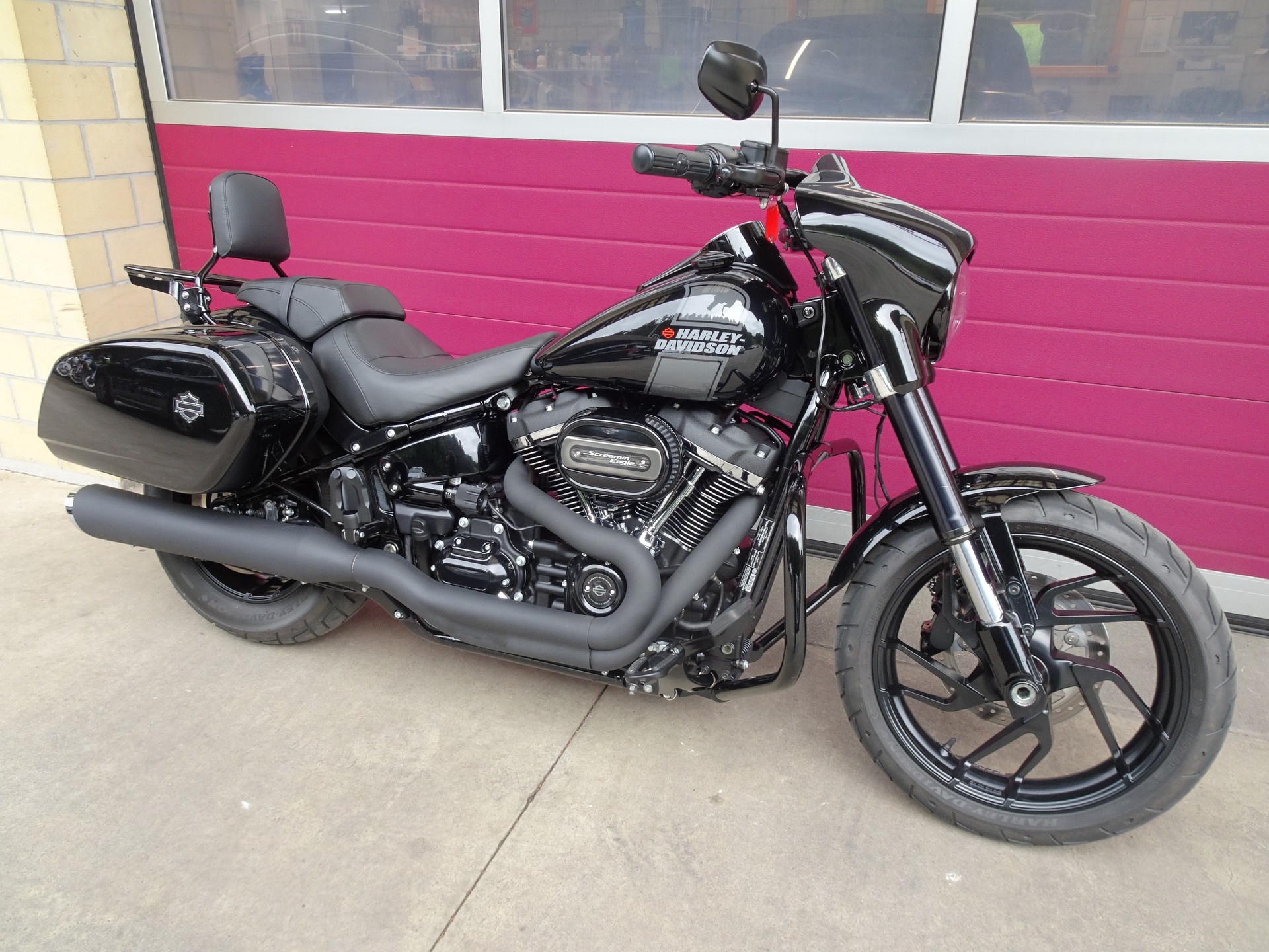 HARLEY-DAVIDSON FLSB Sport Glide 107-image-2