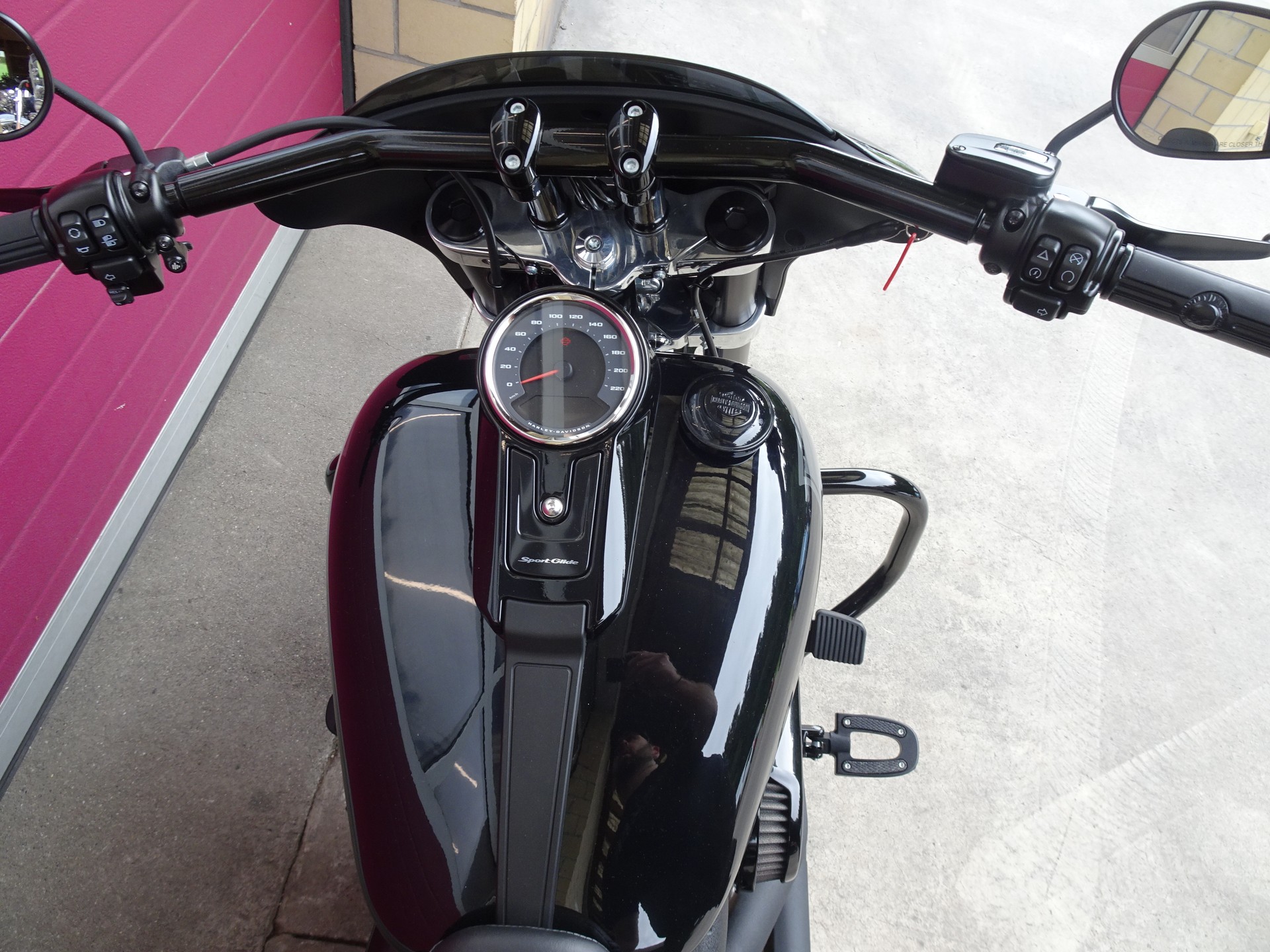 HARLEY-DAVIDSON FLSB Sport Glide 107-image-5