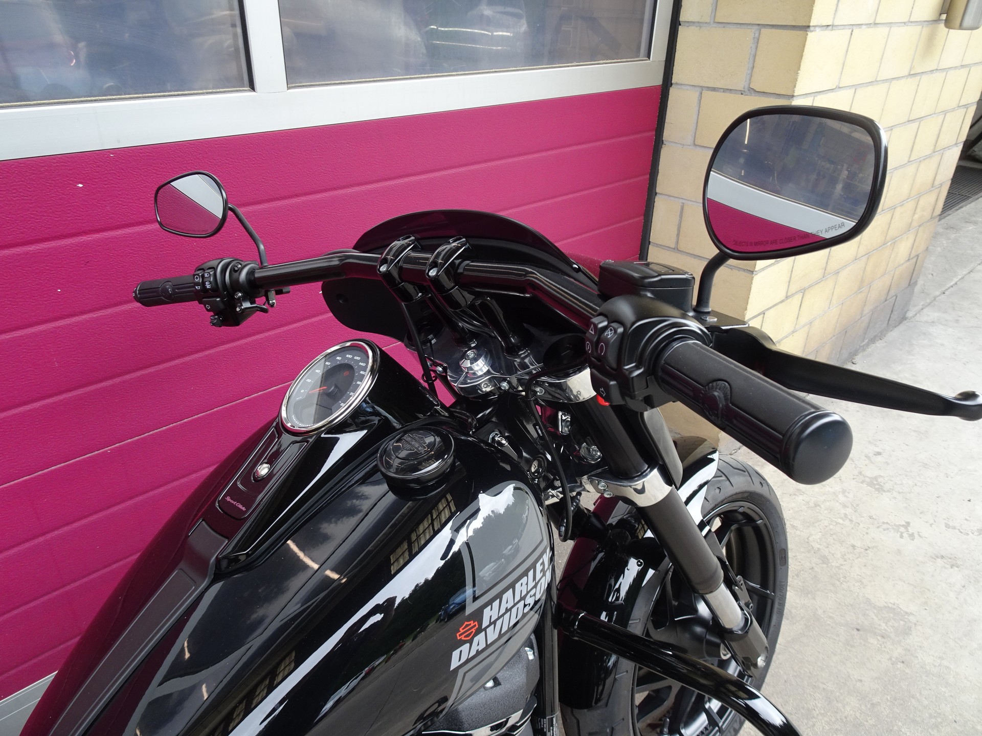 HARLEY-DAVIDSON FLSB Sport Glide 107-image-4