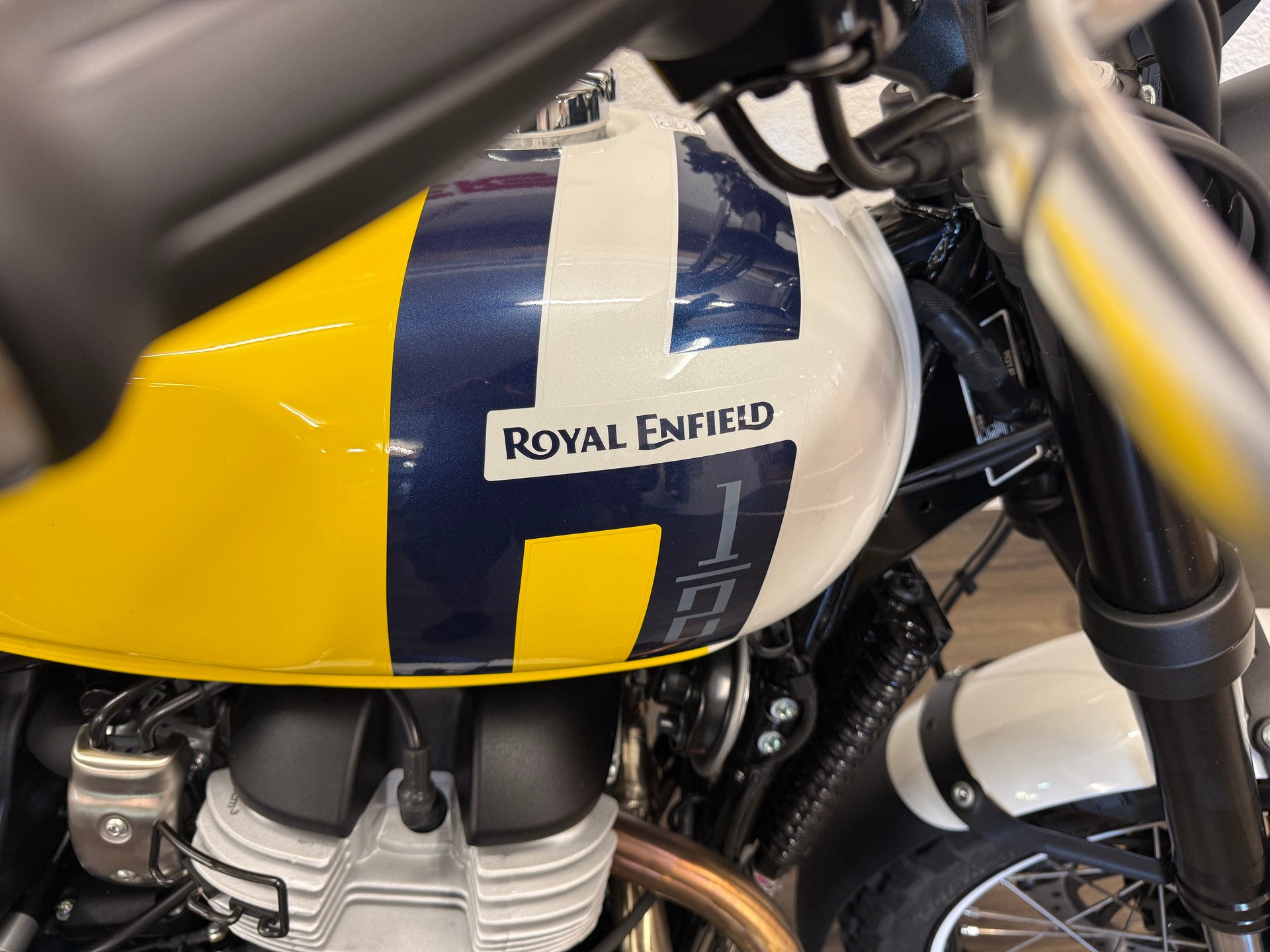 ROYAL ENFIELD Bear 650 Base-image-1