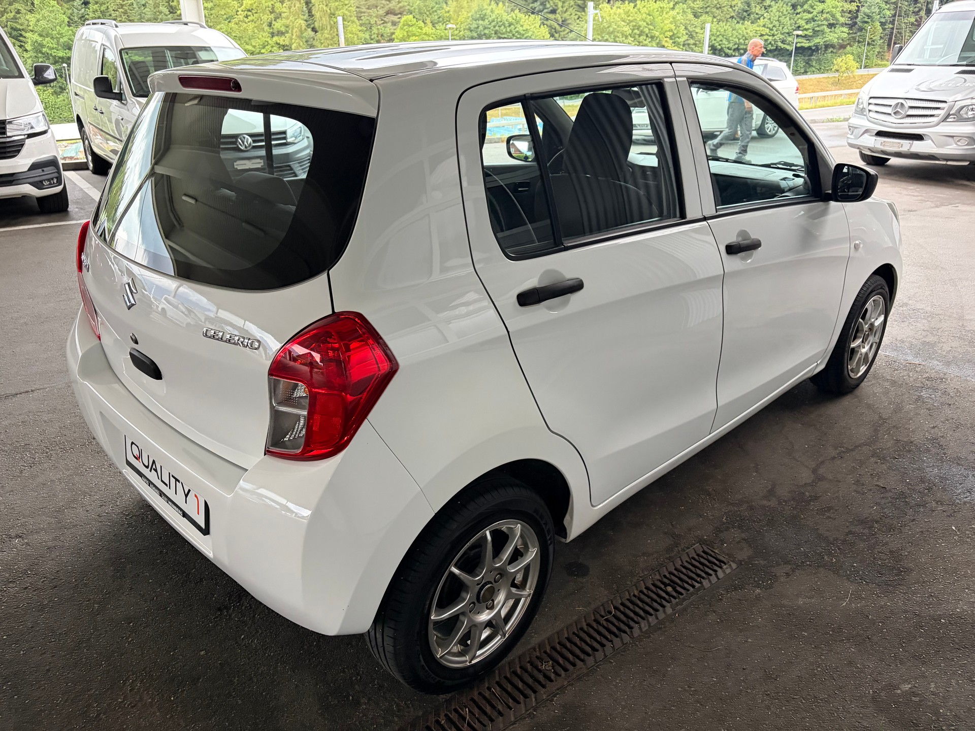 SUZUKI Celerio 1.0 Unico-showroom-element-3