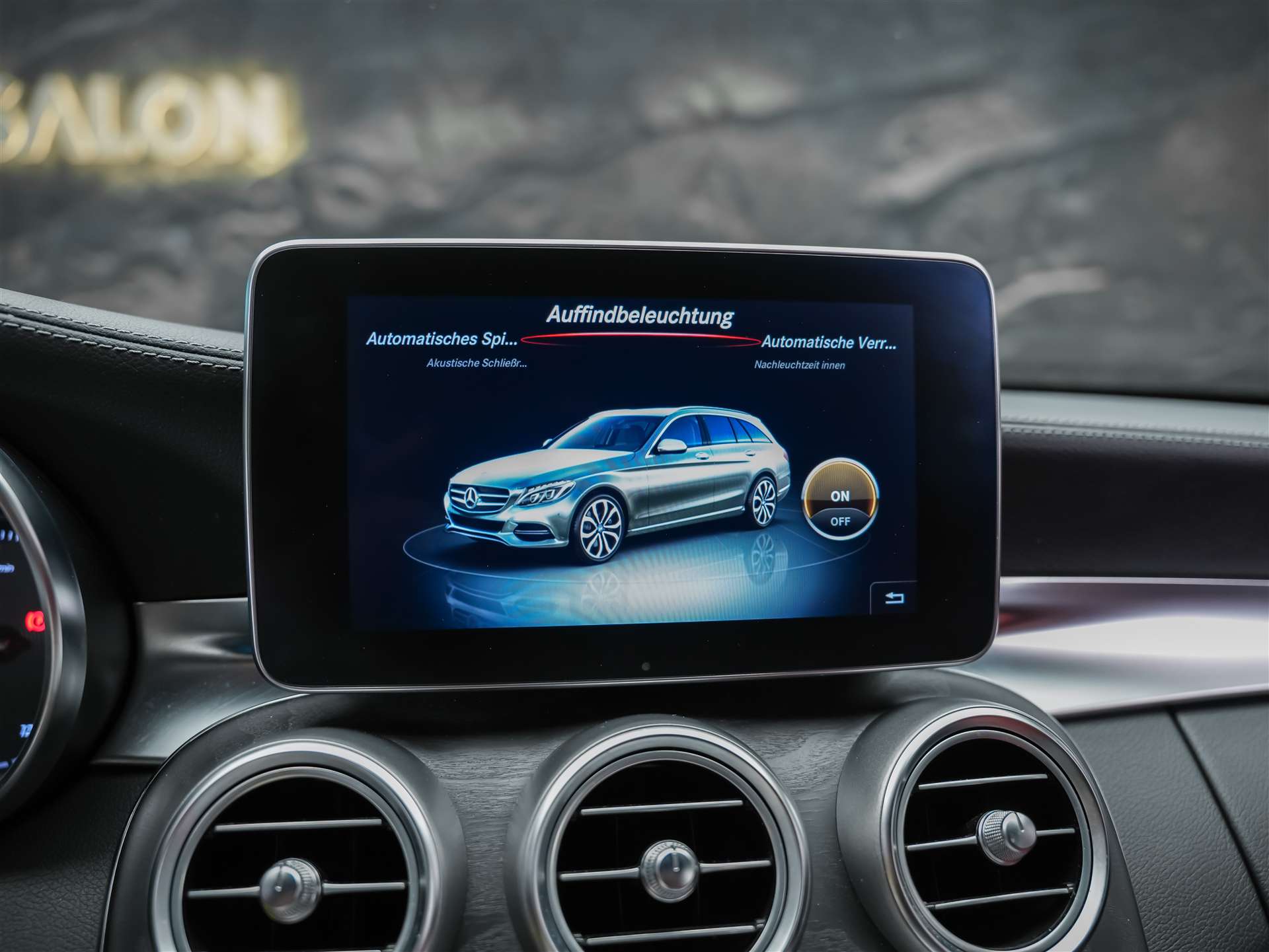 MERCEDES-BENZ C 220 d AMG Line 7G-Tronic *CH Auto*Burmester Soundsystem*-image-35