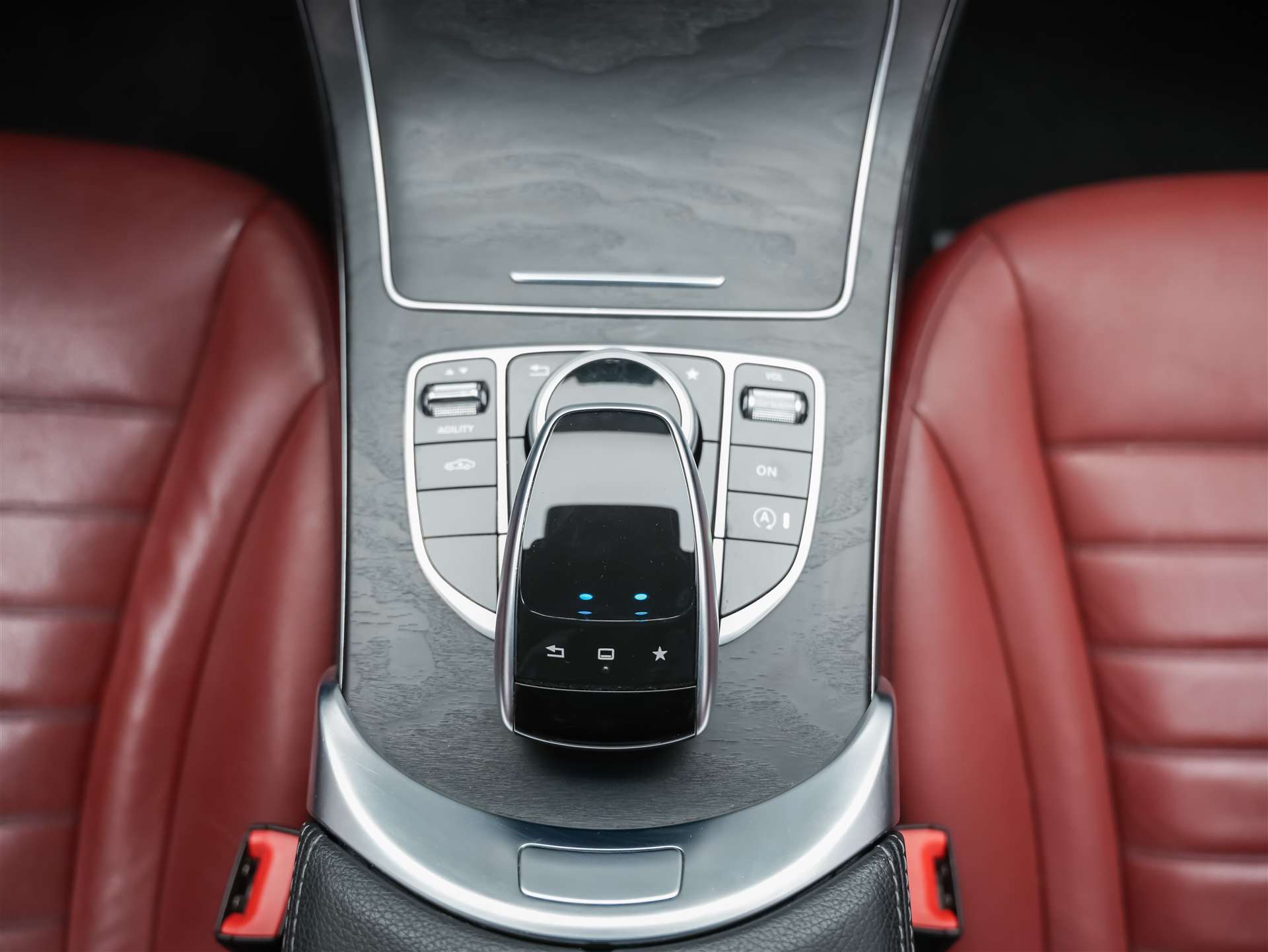 MERCEDES-BENZ C 220 d AMG Line 7G-Tronic *CH Auto*Burmester Soundsystem*-image-20