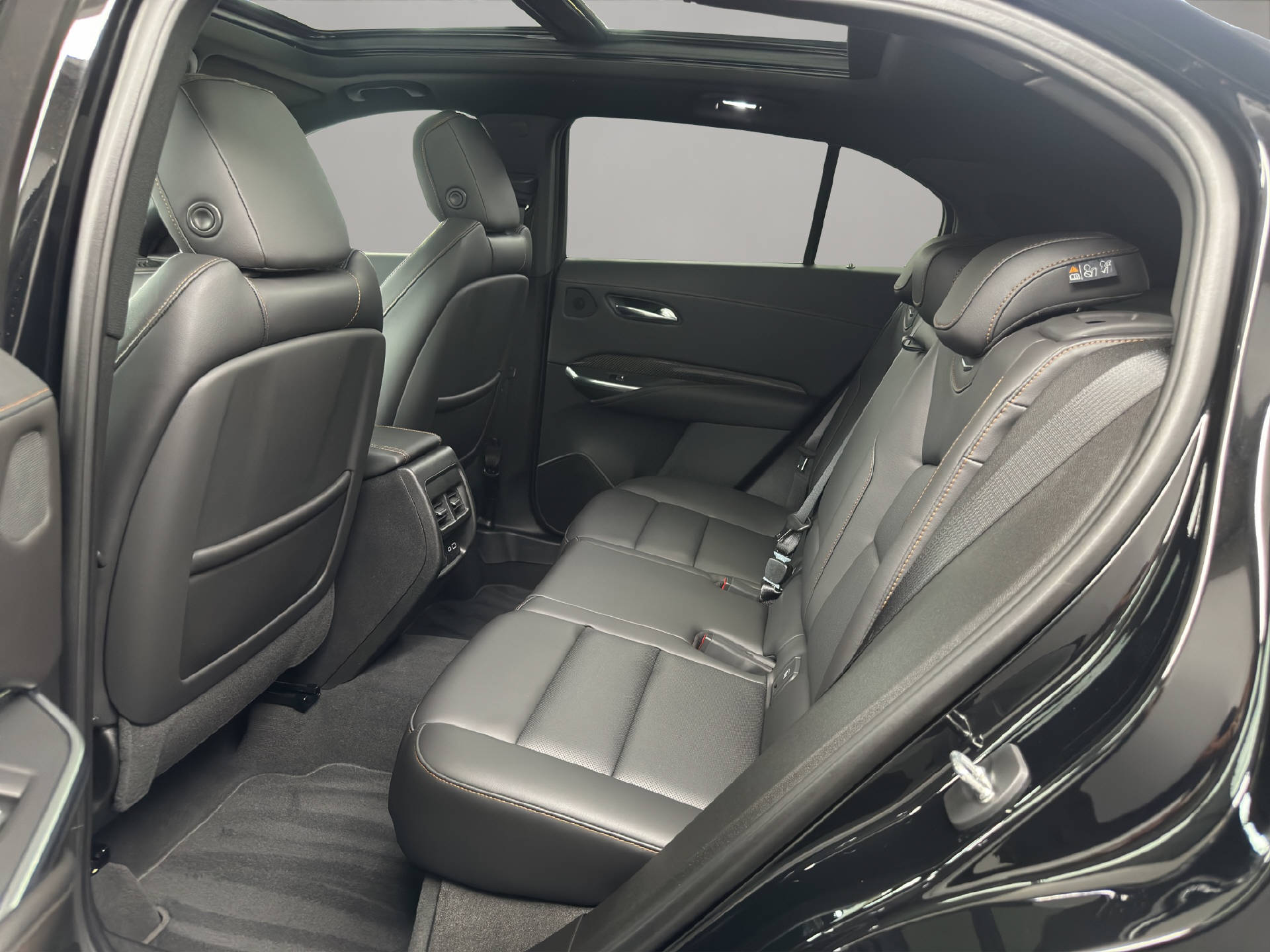 CADILLAC XT4 2.0 T Sport AWD-image-9