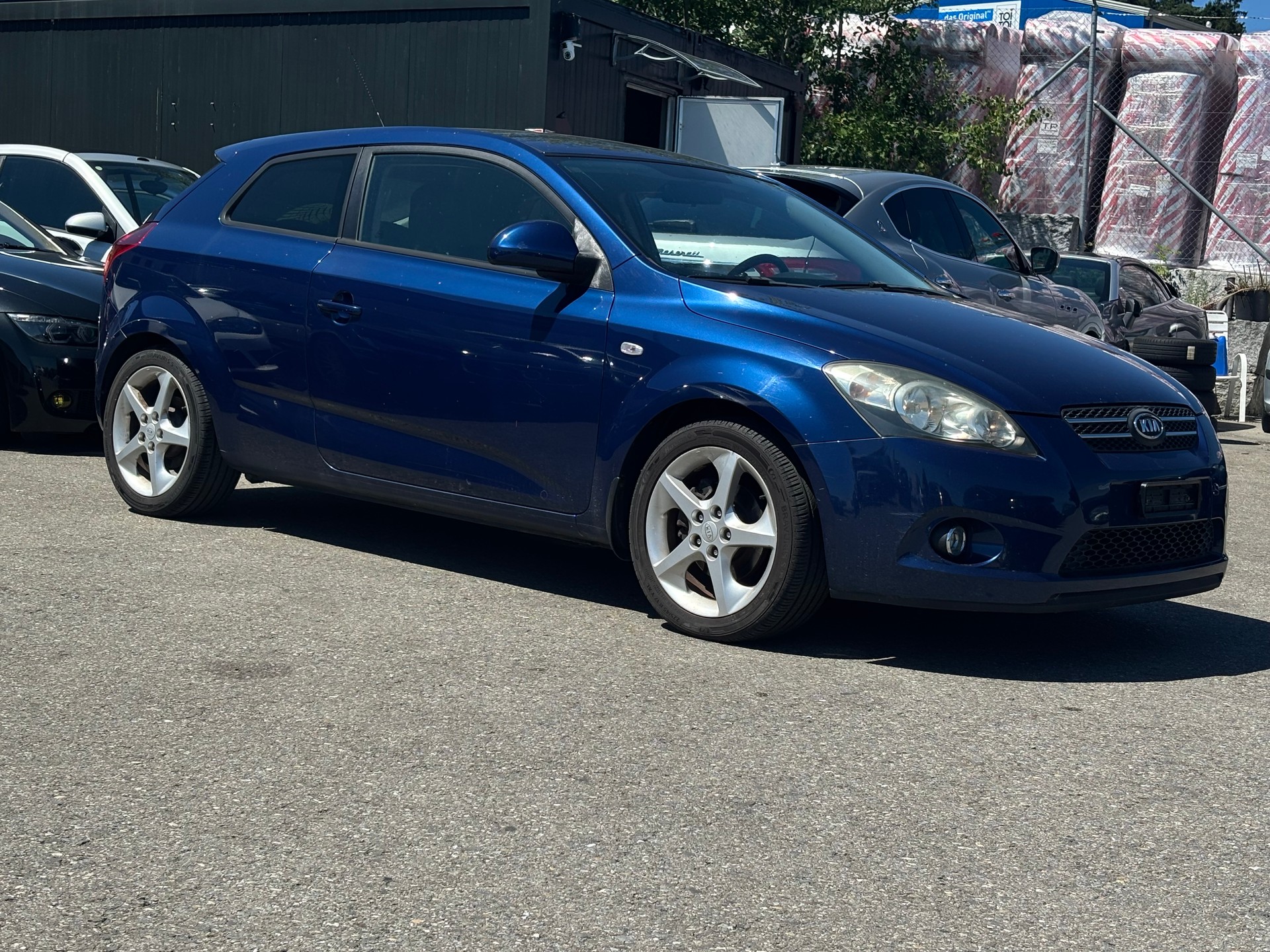 KIA Pro_Cee'd 2.0 16V Sport-showroom-element-1