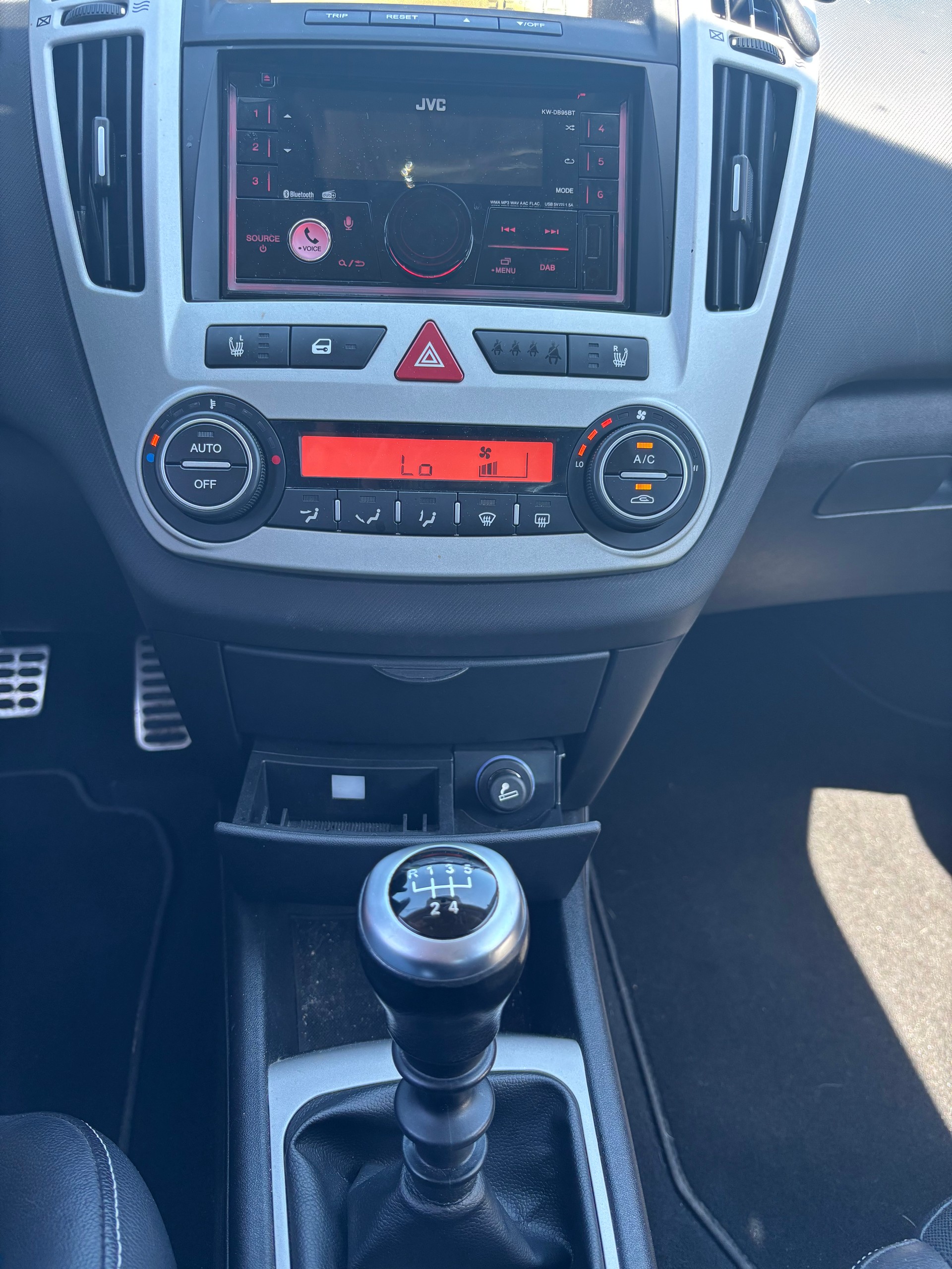 KIA Pro_Cee'd 2.0 16V Sport-image-6