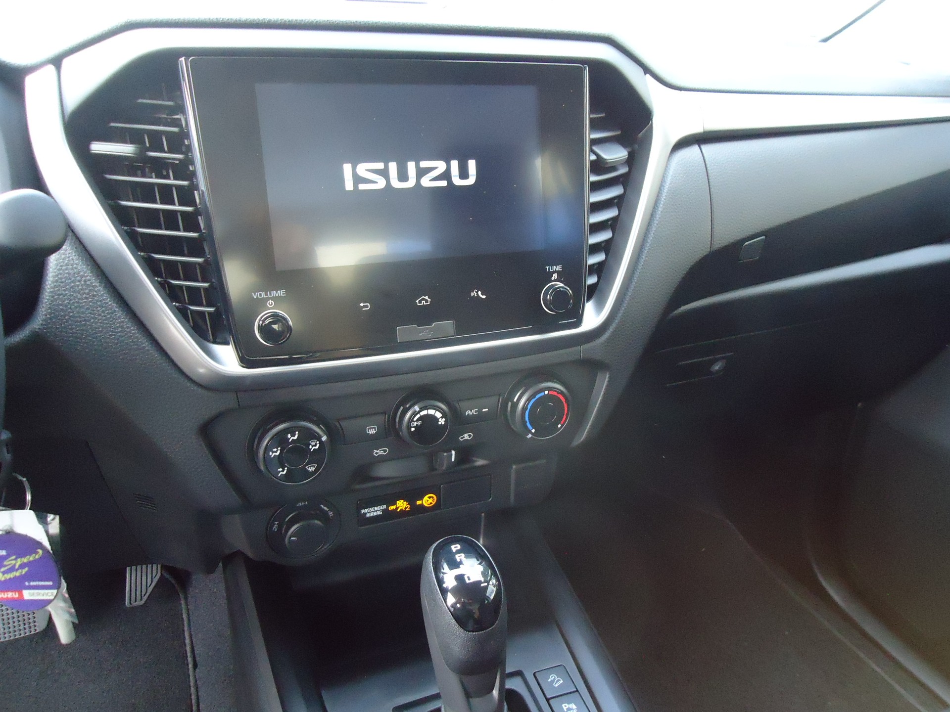 ISUZU D-MAX 1.9 Crew Cab N60 BB 4 x4-image-5
