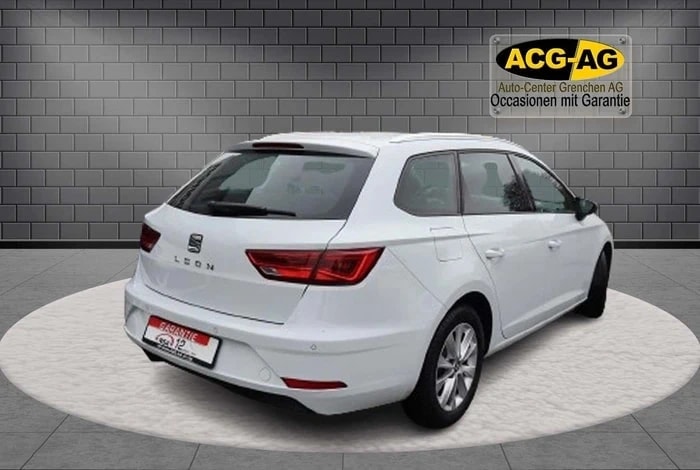 SEAT Leon ST 2.0 TDI CR Style DSG ** Gr.Navi ** PDC ** Abstandsregelsystem ** Sitzheizung **-showroom-element-2