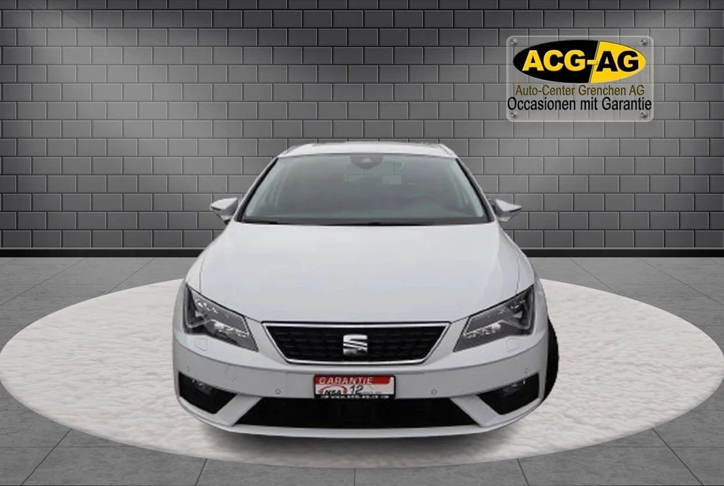 SEAT Leon ST 2.0 TDI CR Style DSG ** Gr.Navi ** PDC ** Abstandsregelsystem ** Sitzheizung **