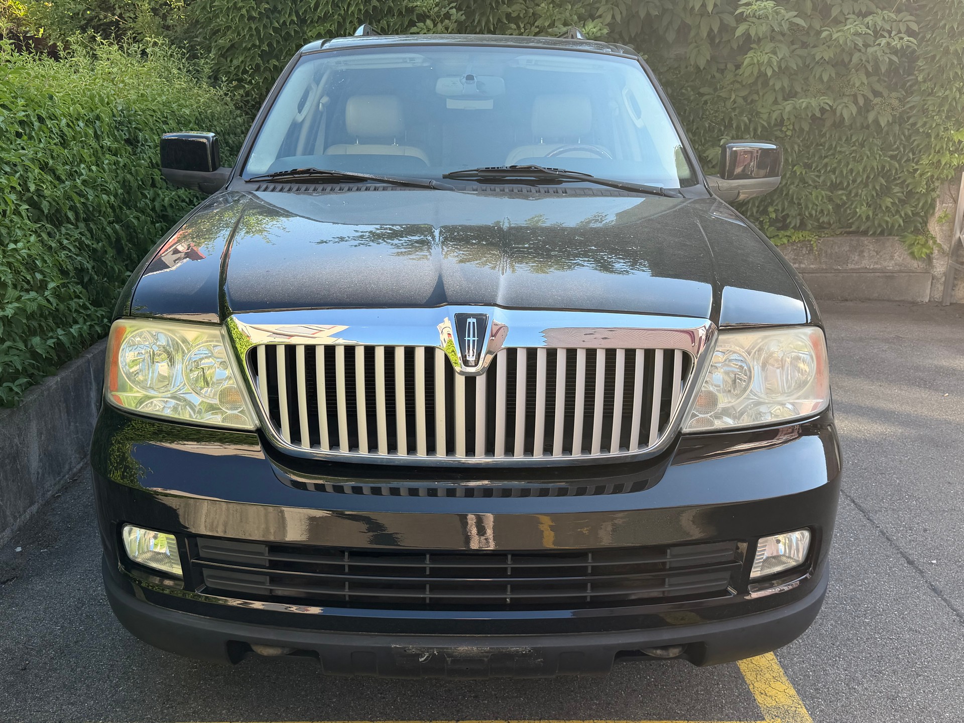 LINCOLN Ford Lincoln Navigator-showroom-element-2