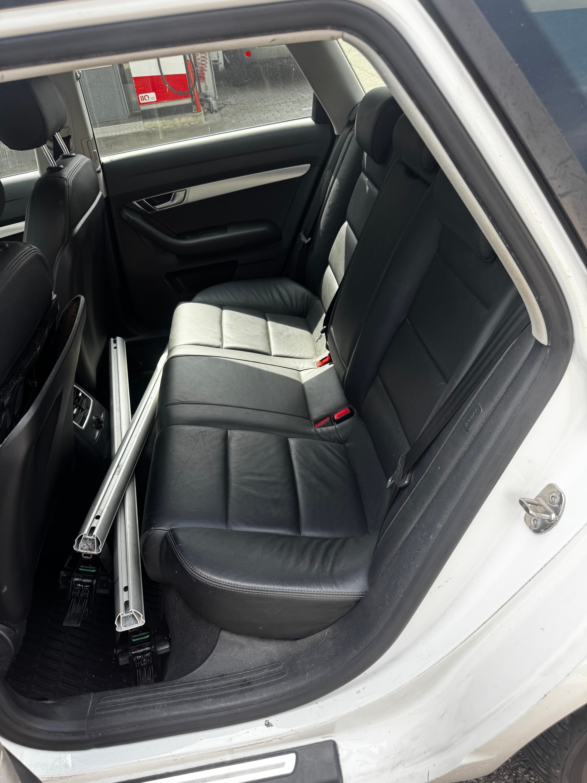AUDI A6 Avant 2.8 V6 FSI-image-6