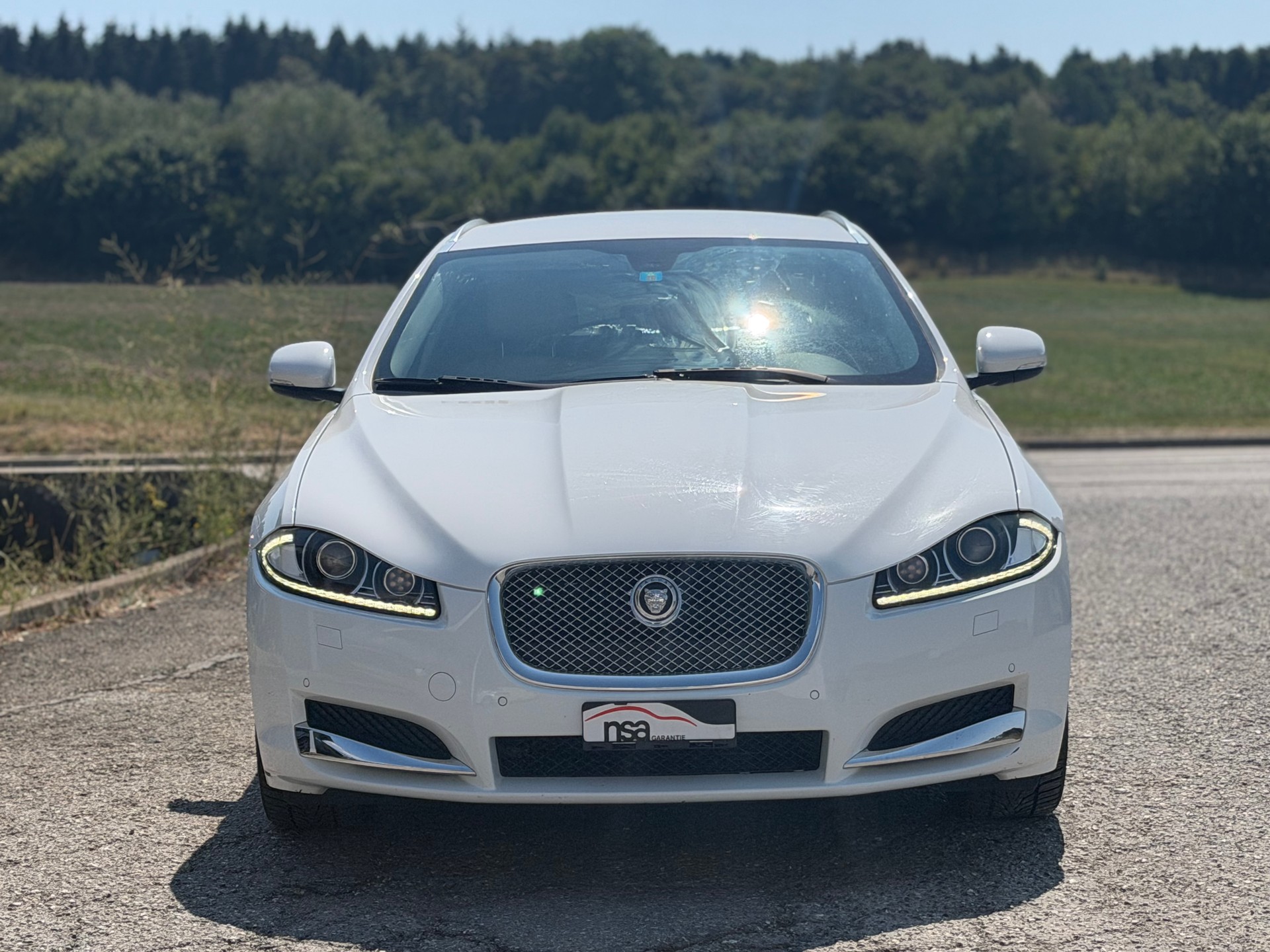 JAGUAR XF Sportbrake 2.2d Luxury-image-1