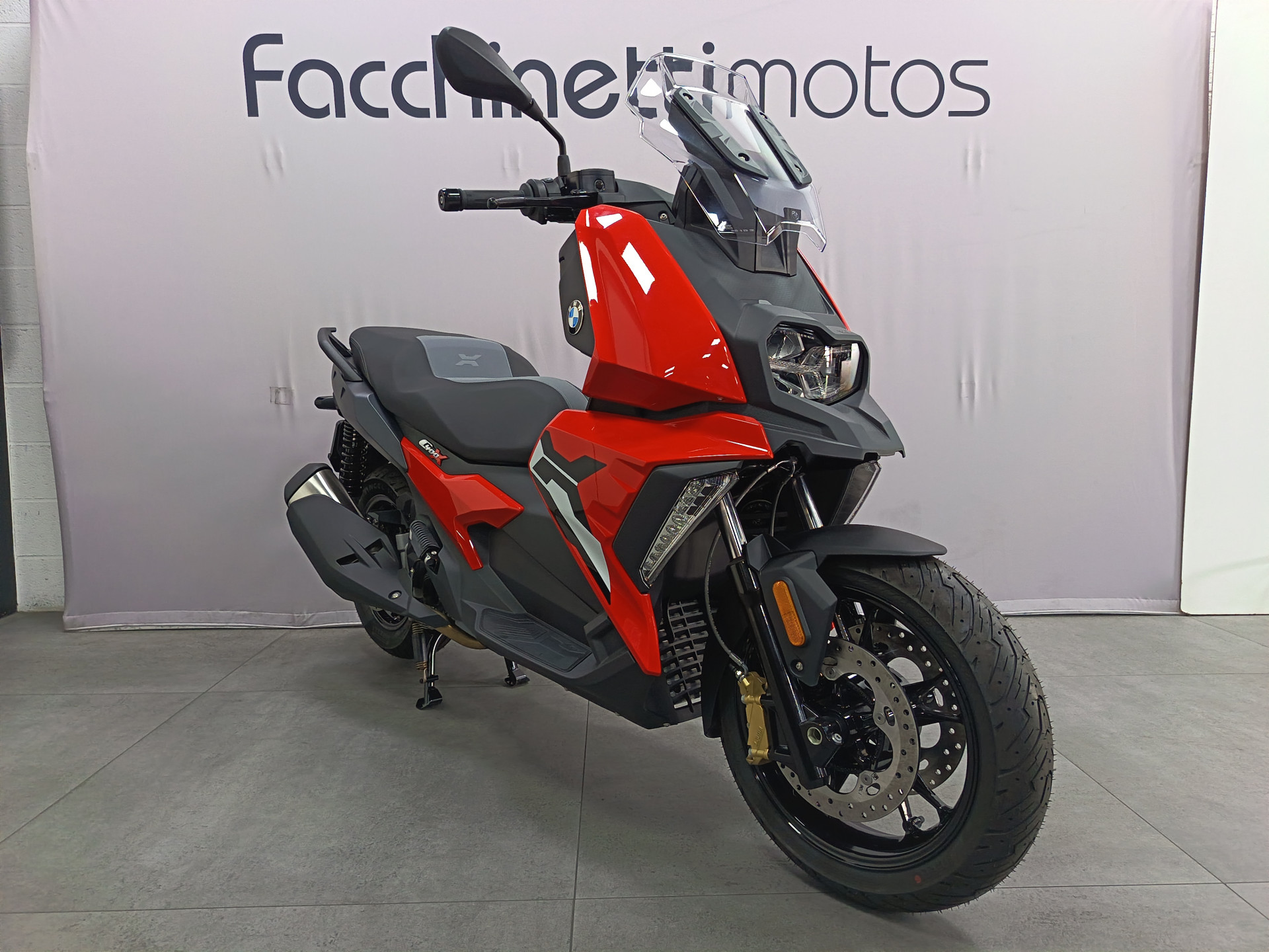 BMW C 400 X Passion *** OFFRE SPECIALE FACCHINETTI ***-image-1