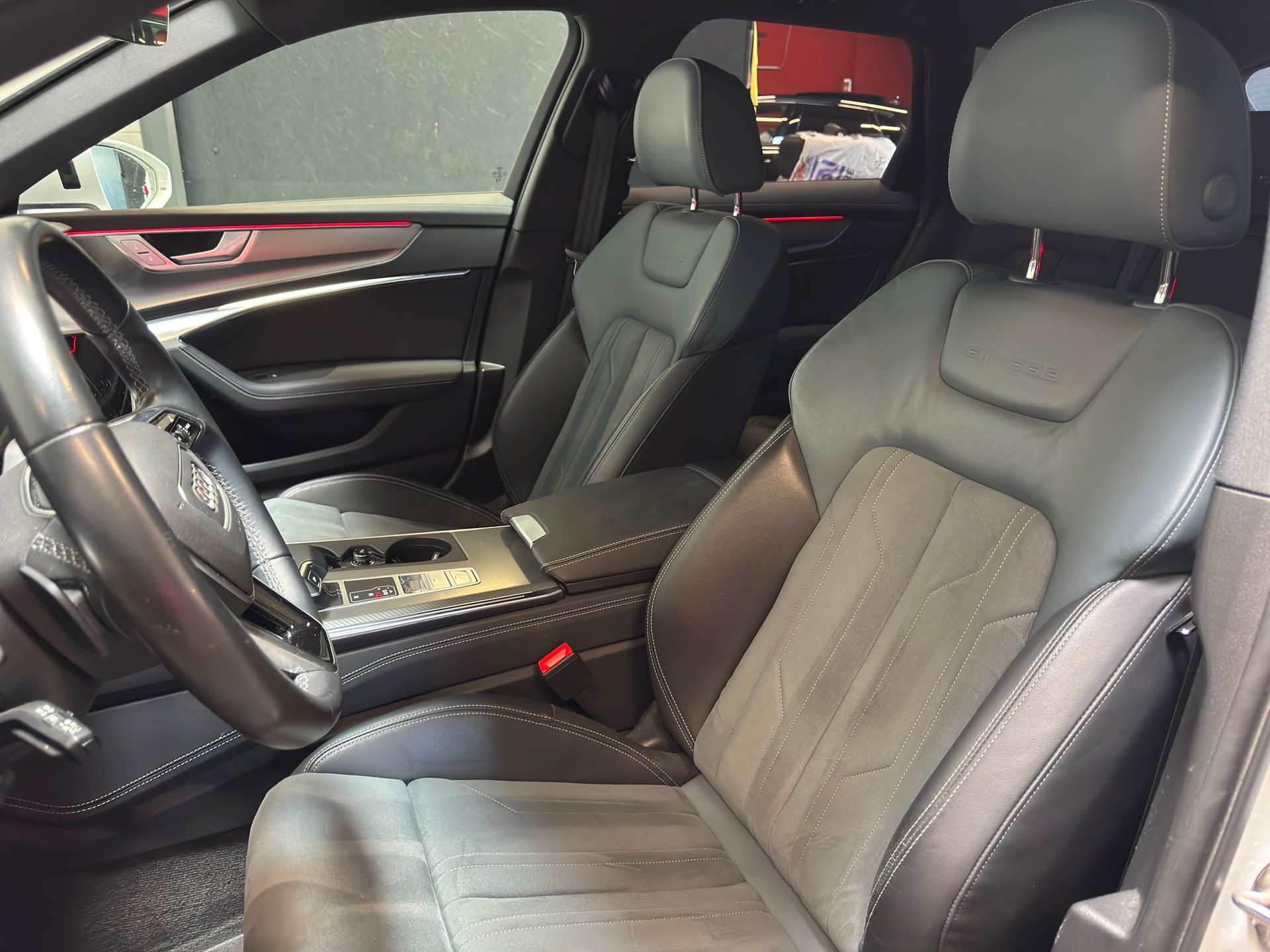 AUDI A6 Allroad 3.0 50 TDI quattro T-Tronic-image-14